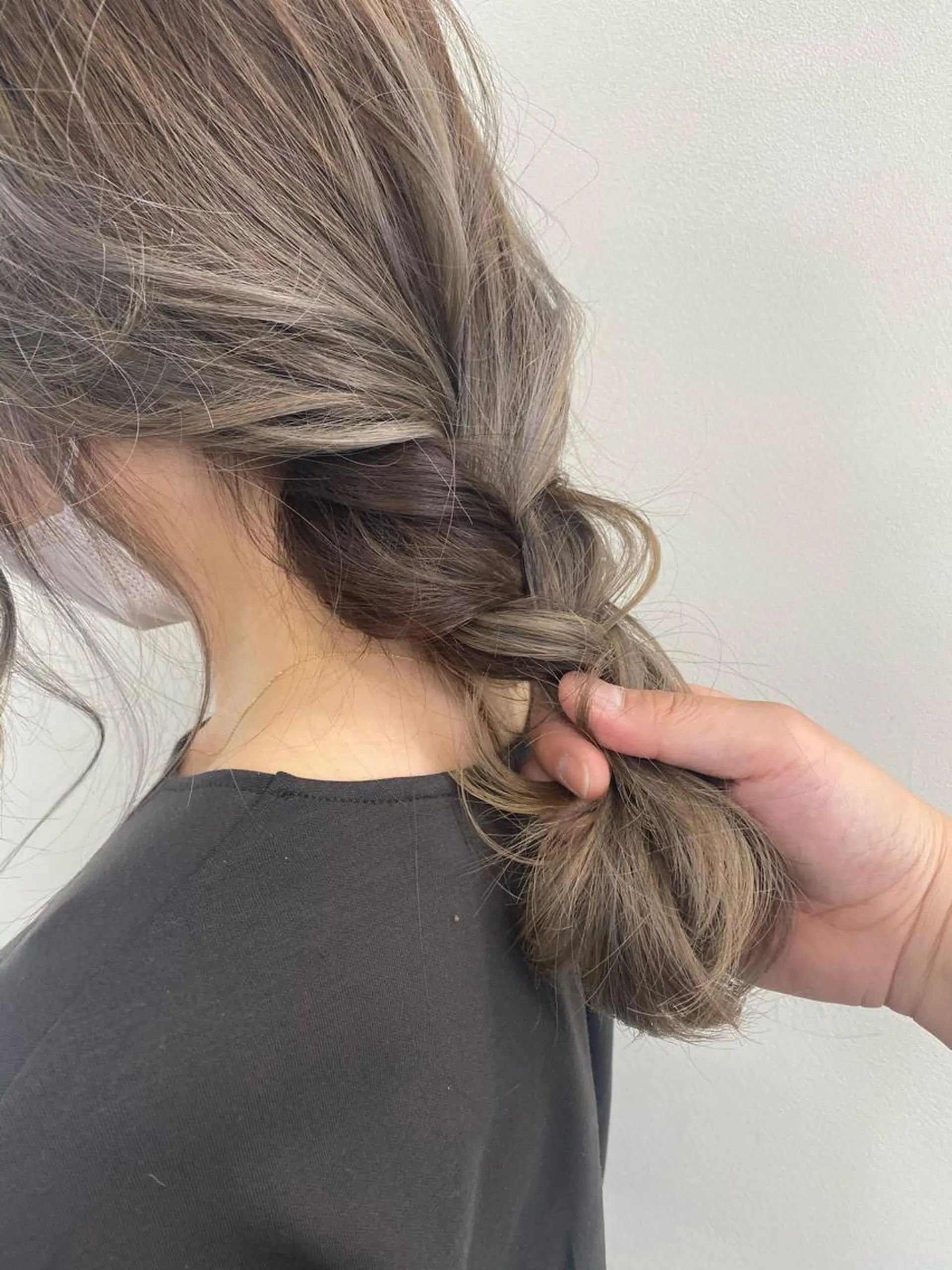 セミロング ハイライト ヘアカラー トリートメント 小澤大輔 YOLO hairのヘアスタイル