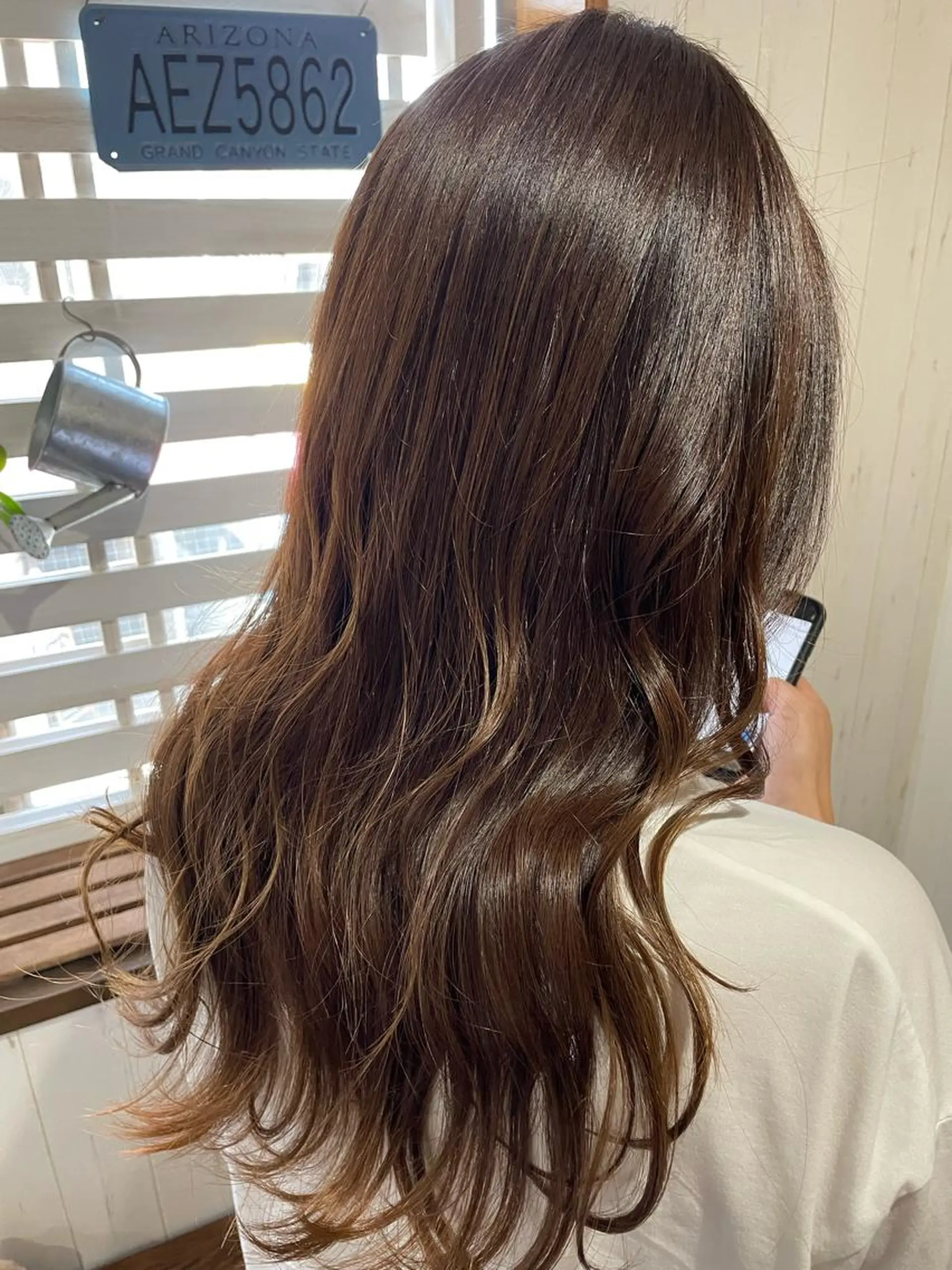 セミロング カラー ベージュカラー 透明感カラー ヘアカラー 西川 敏夫のヘアスタイル
