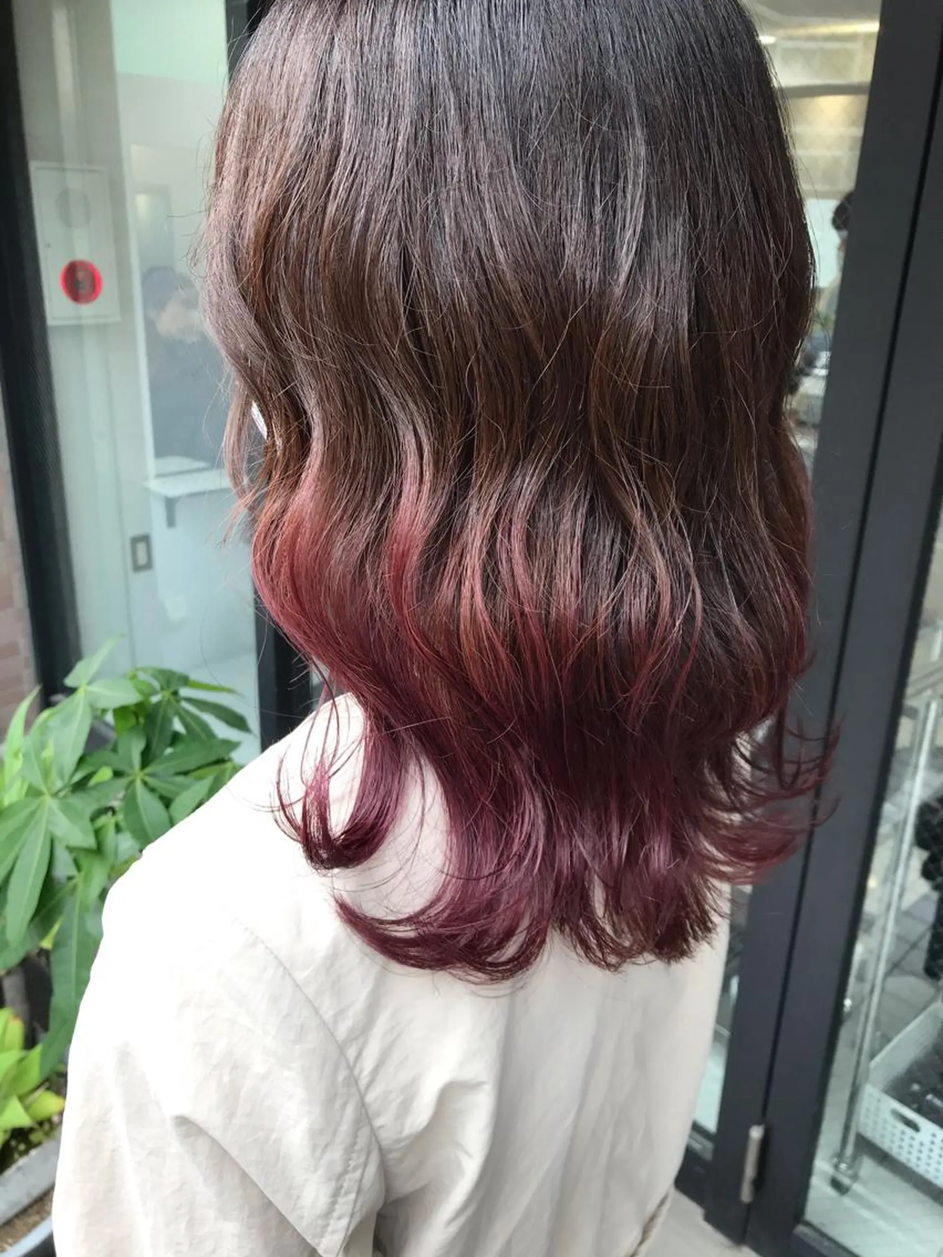 ミディアム ヘアカラー 横山 奈央のヘアスタイル