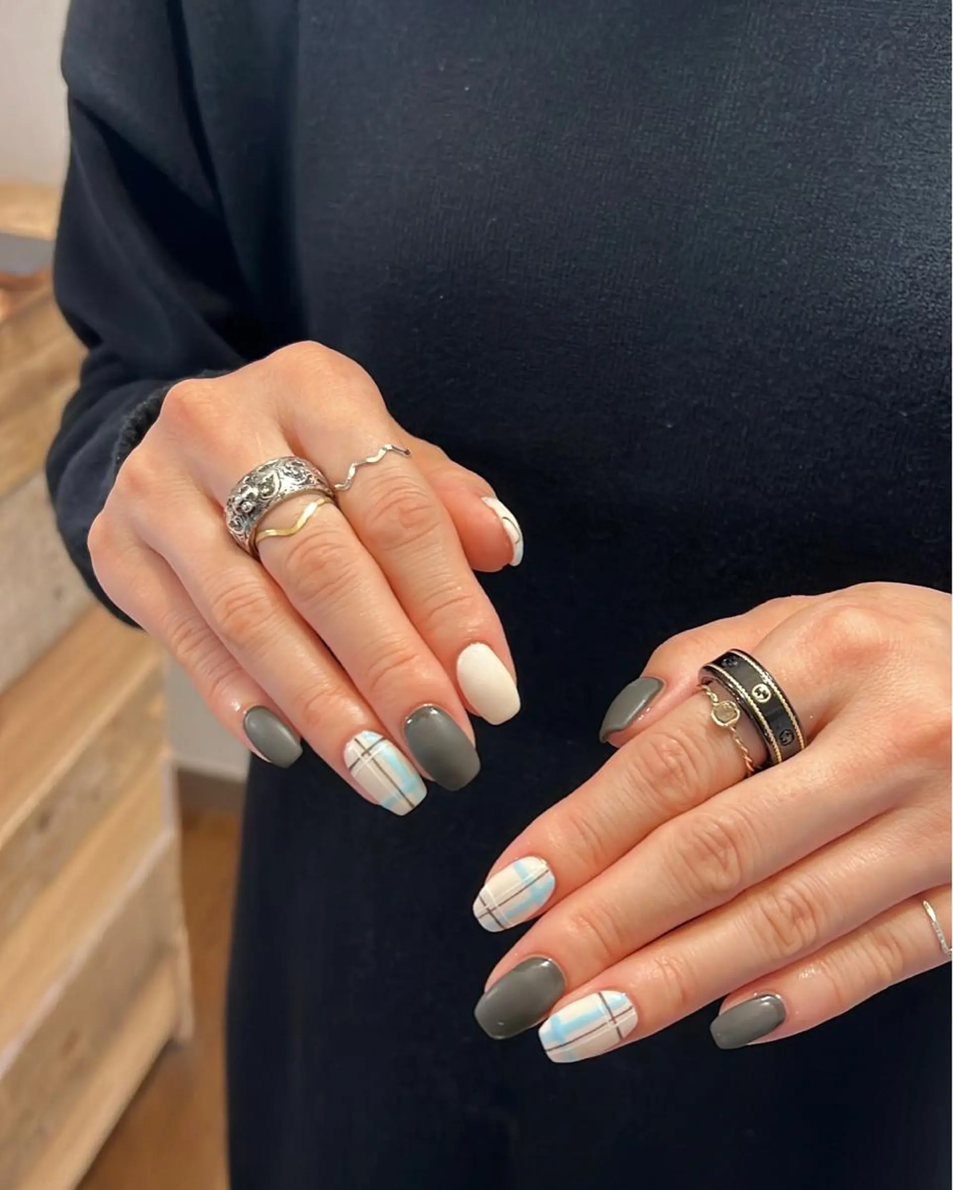 ネイル ハンドネイル フットネイル ハンドケア Nes.Nail所属・Miyagi Asamiのネイルデザイン