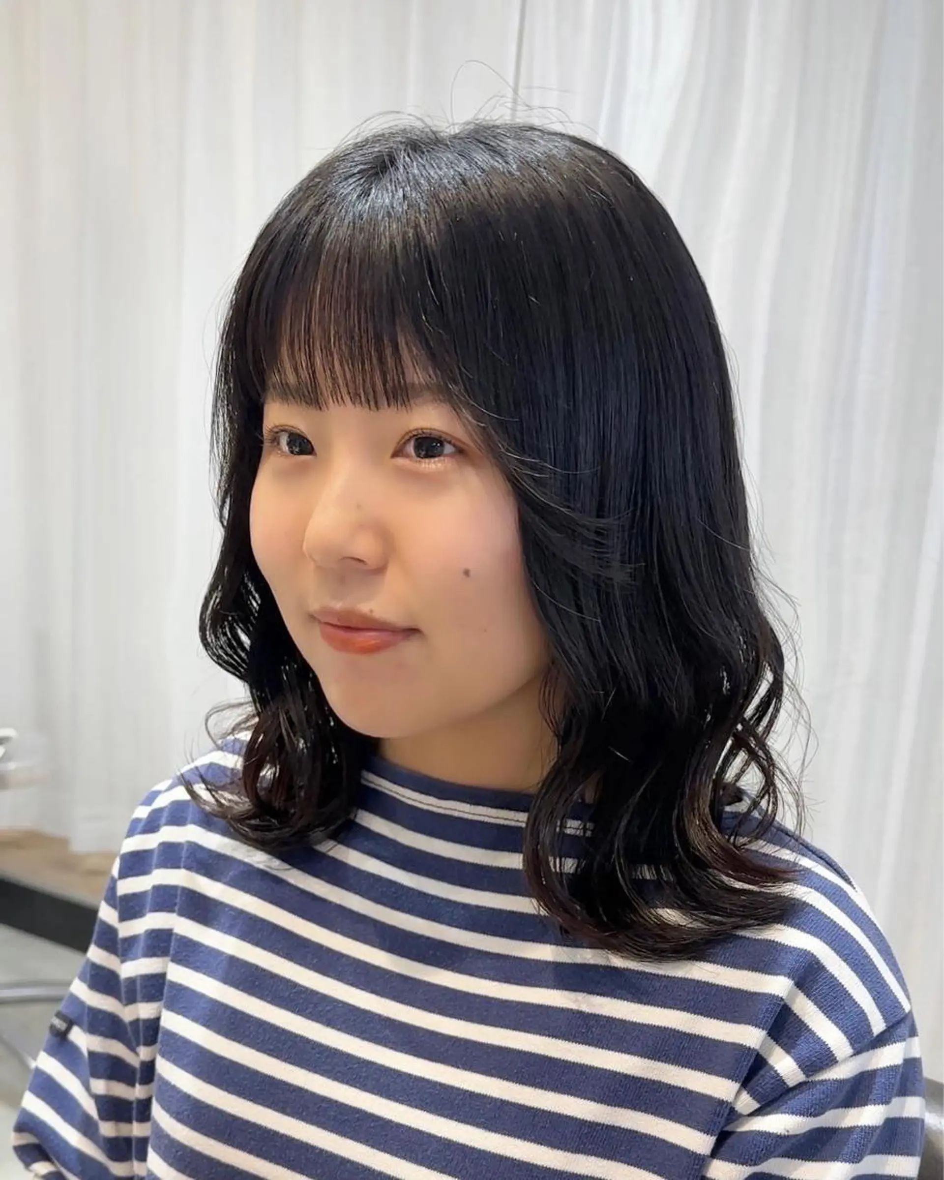 ミディアム VIEW BLUE所属・レイヤー/顔まわり /亀戸錦糸町/なつきのヘアスタイル