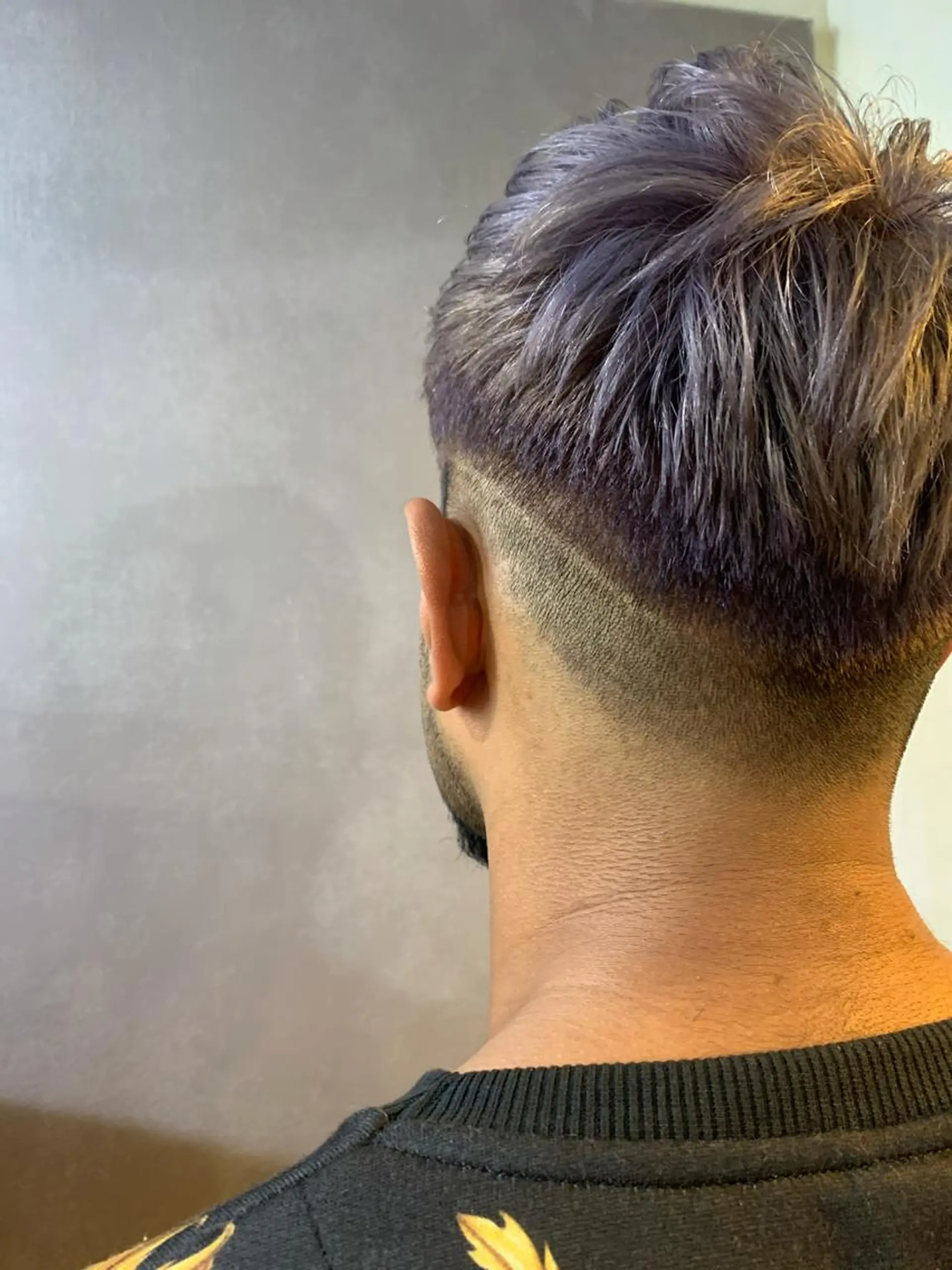 ショート メンズ フェードカット カット ヘアカラー トリートメント 渋谷レイヤーカット/ 暖色艶カラー🩵高橋のヘアスタイル