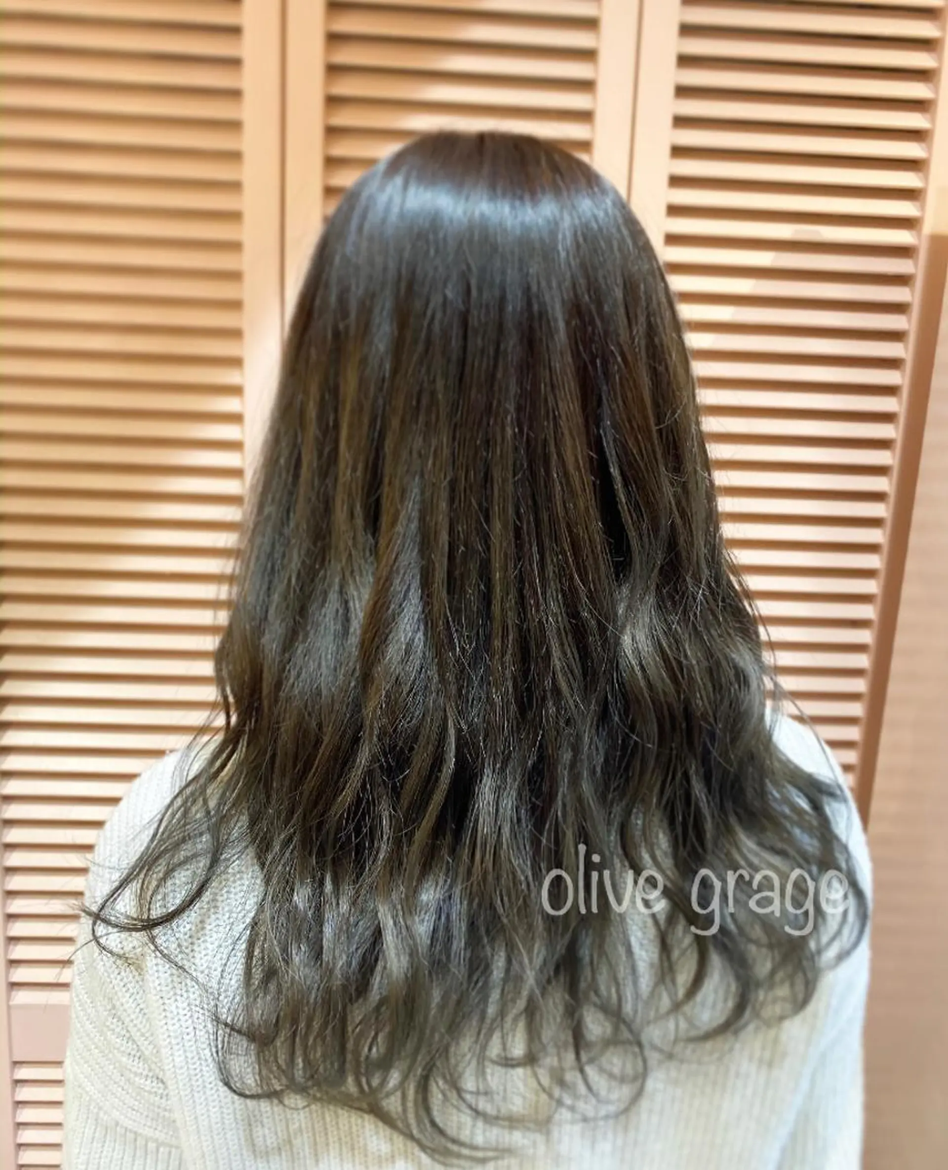 ミディアム カラー パーマ ヘアアレンジ RIYA❤︎ Aujuaソムリエのヘアスタイル