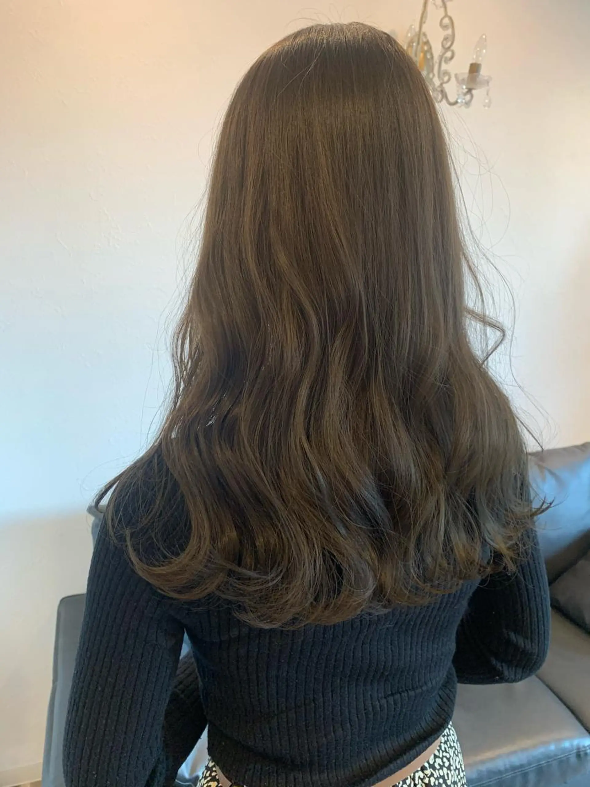 ロング カラー ベージュカラー ブリーチ ブリーチなしカラー オリーブベージュ カット ヘアカラー トリートメント m ā l o.🌷 サカモトマイコのヘアスタイル