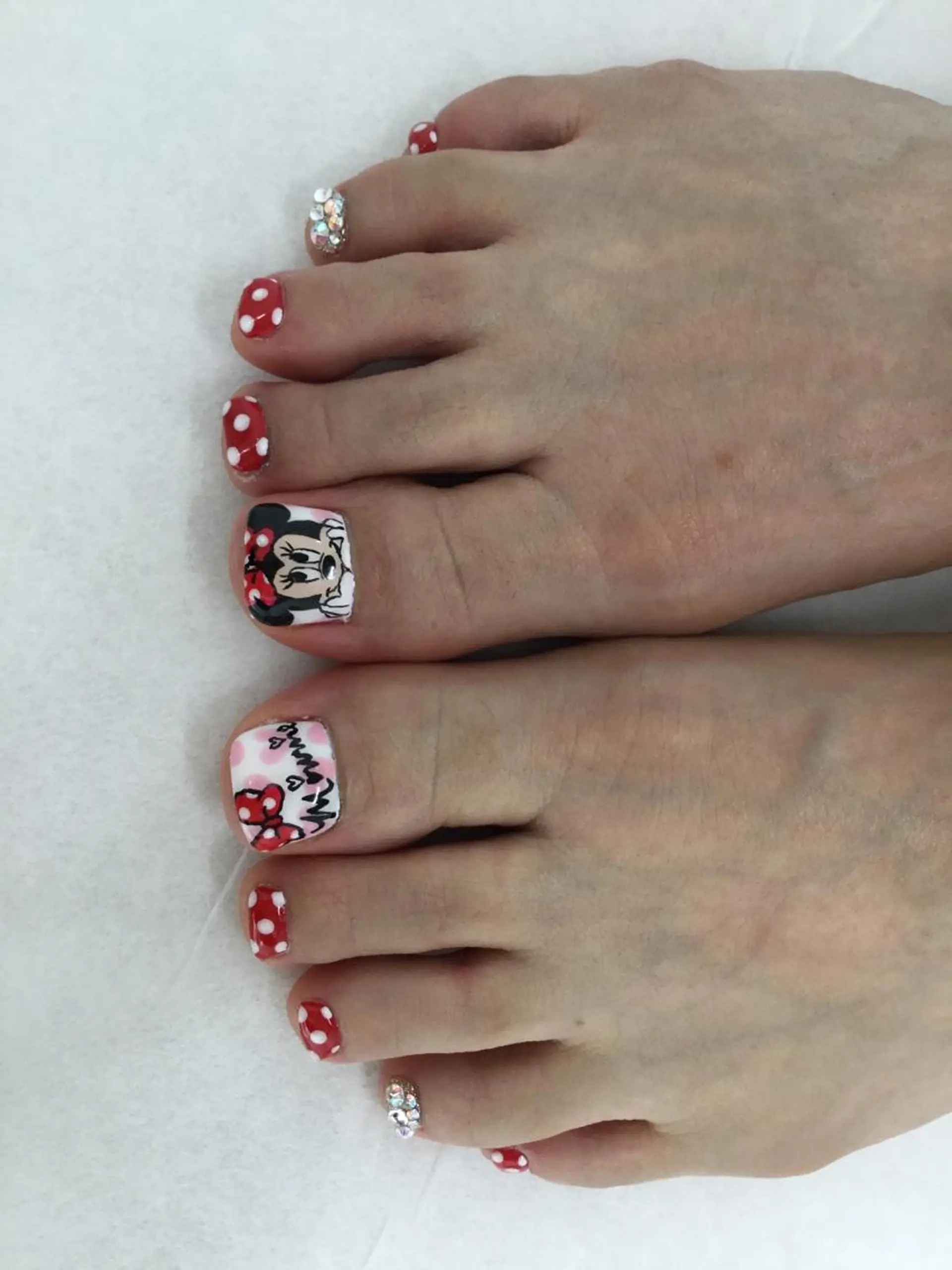 ネイル 💎🐰 saki. m 🐰💎のネイルデザイン