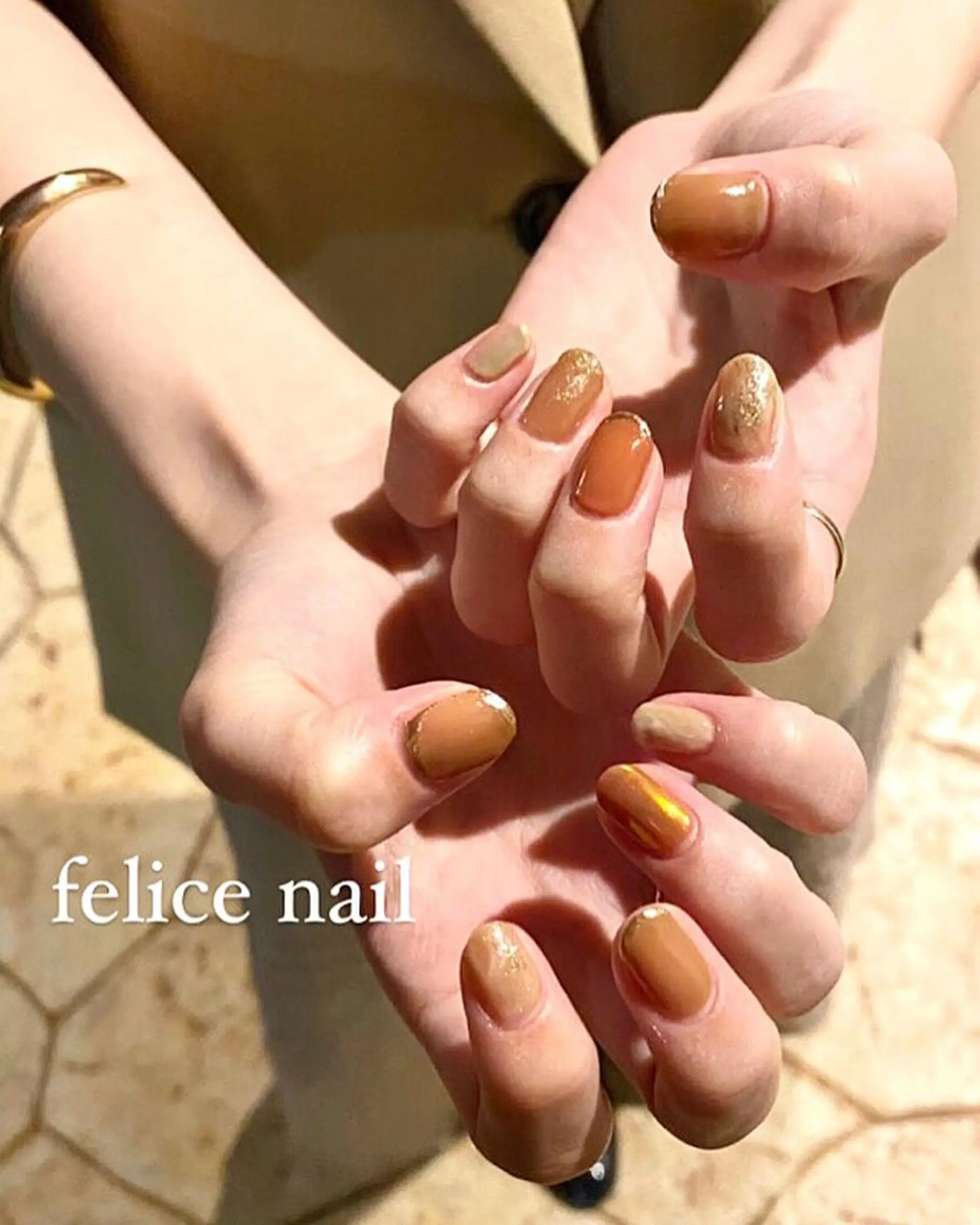 ネイル ゴールド ラメ(グリッター) ミラーネイル ニュアンスネイル felice nailのネイルデザイン