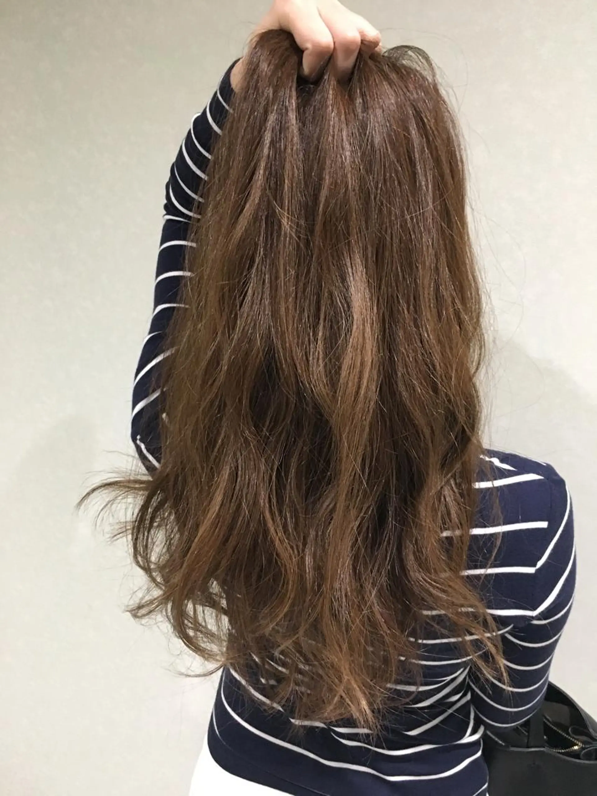 ロング MAAT所属 AKANEのヘアスタイル