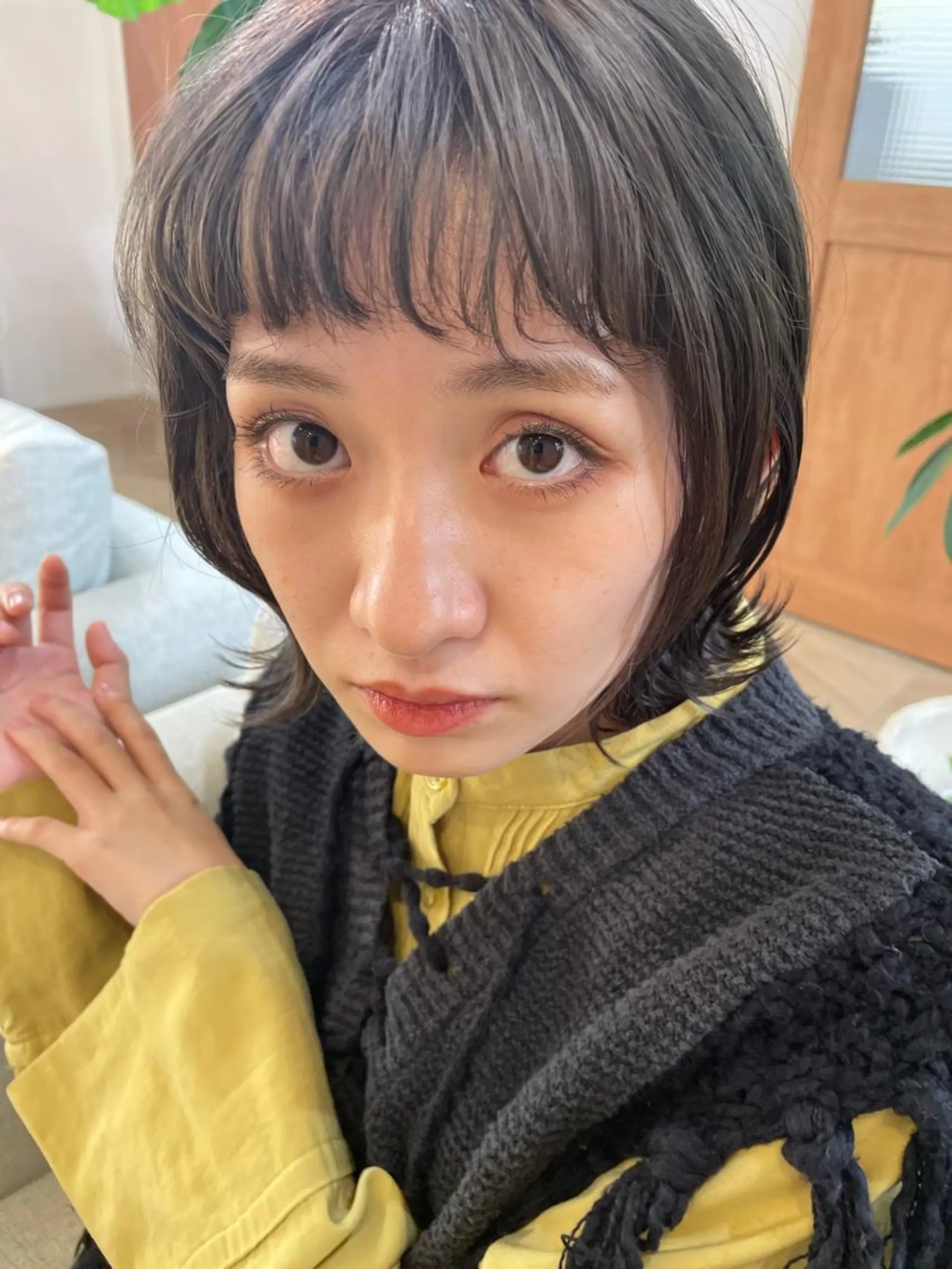 ショート カラー 高梨 菜々のヘアスタイル