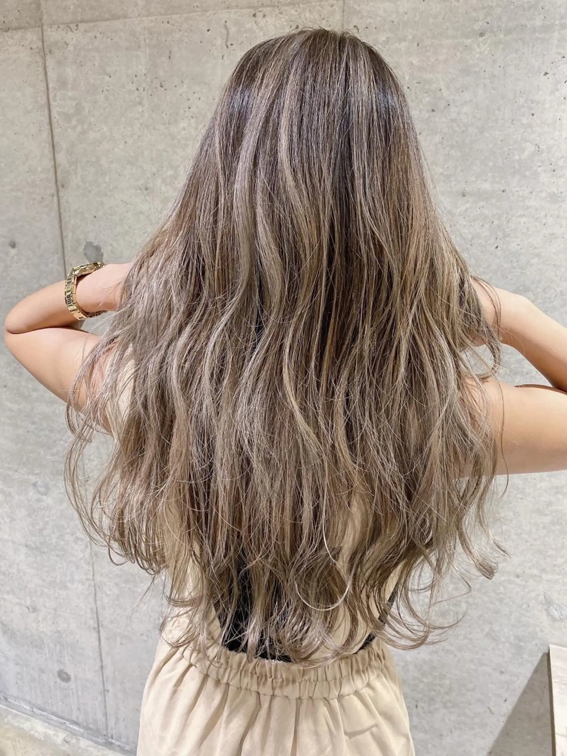 セミロング カラー ヘアカラー LA KING GINZA TOKYO所属・🧡ショートの達人 🧡SHOのヘアスタイル