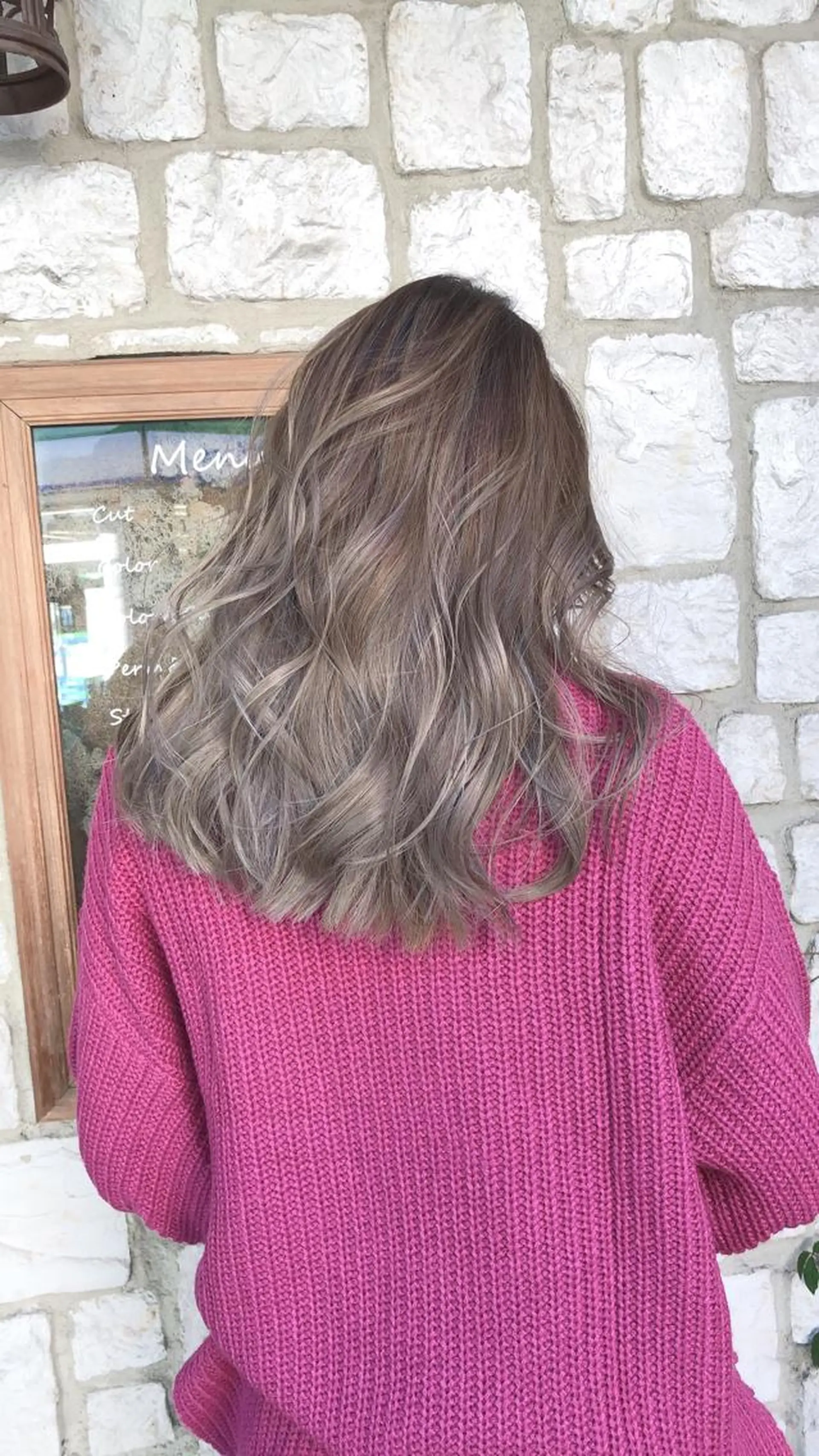 セミロング カラー パーマ ヘアアレンジ バレイヤージュ グレージュ ラベンダーカラー ラベンダーグレージュ ラベンダーグレー カット ヘアカラー トリートメント 髪質改善/透明感 OAK兵庫のヘアスタイル