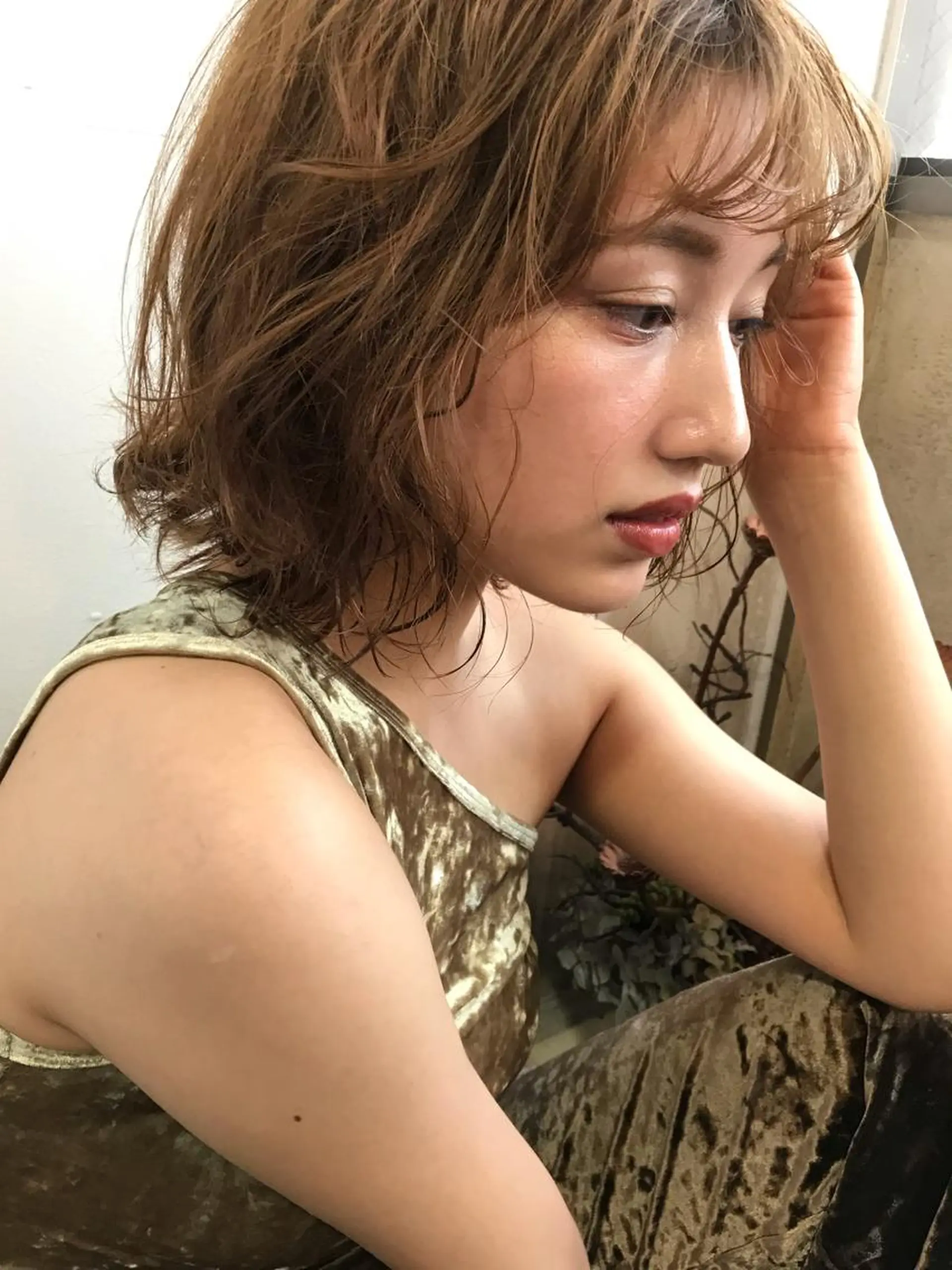 ミディアム カット ヘアカラー トリートメント 韓国 / 中国ヘア 🦋Noniのヘアスタイル