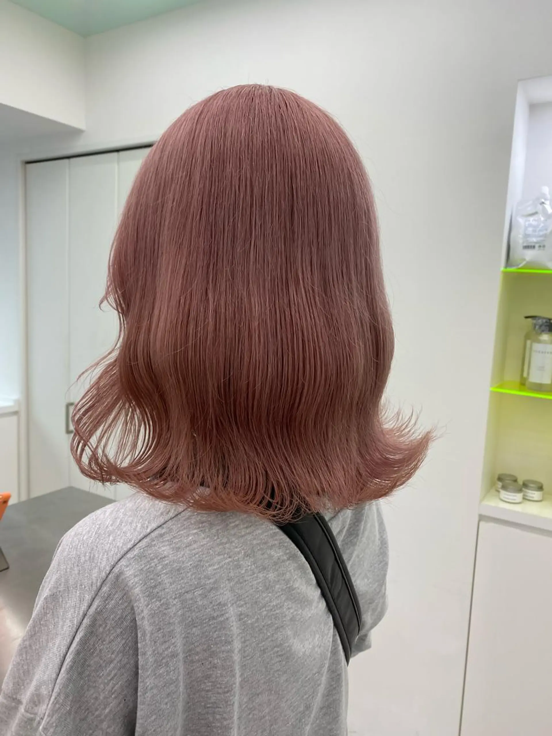 ミディアム カラー ブリーチ ピンクカラー 透明感/グレージュ/ ミルクティー/ユウトのヘアスタイル