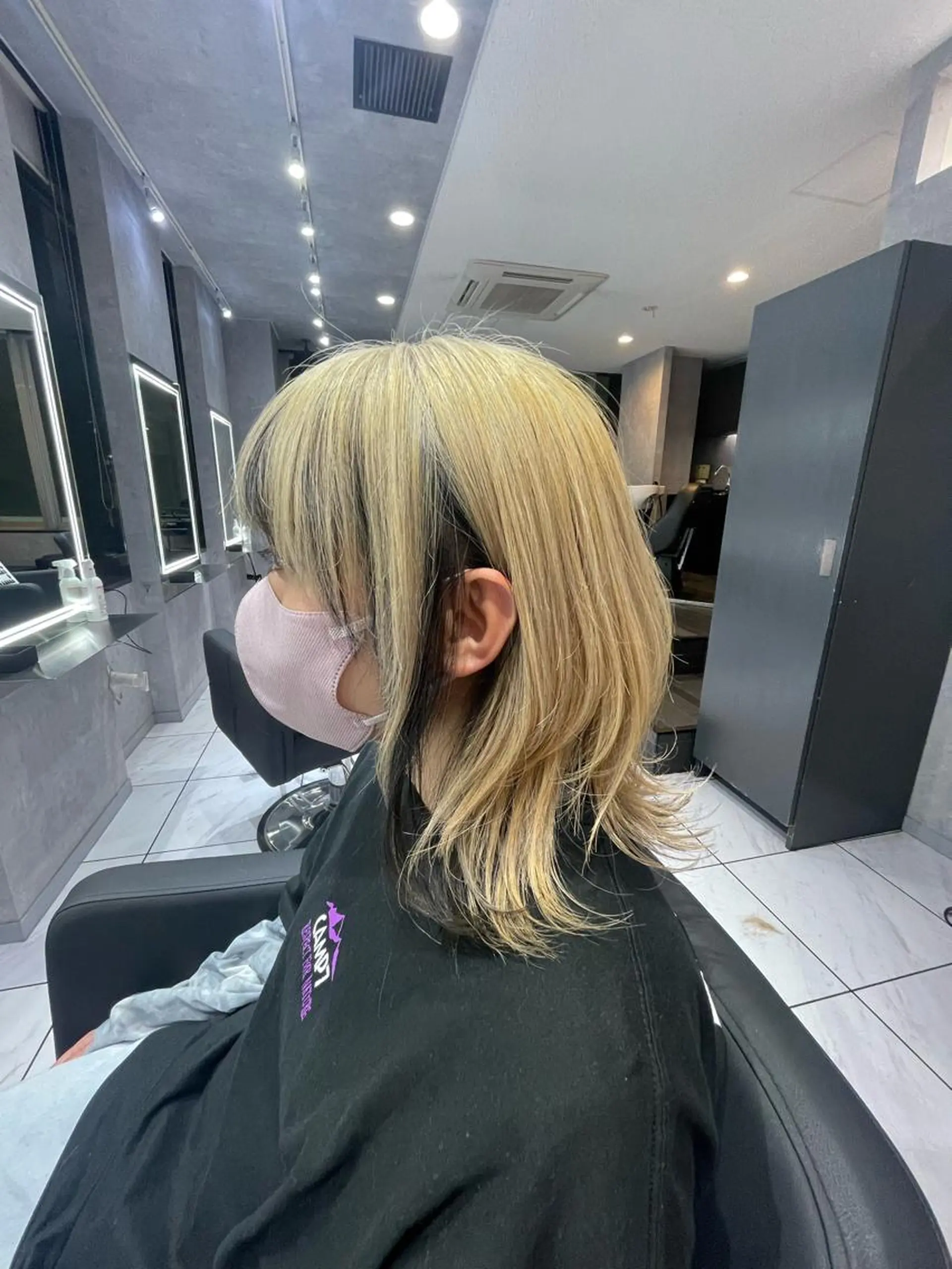 ミディアム カラー 前田 桃花のヘアスタイル