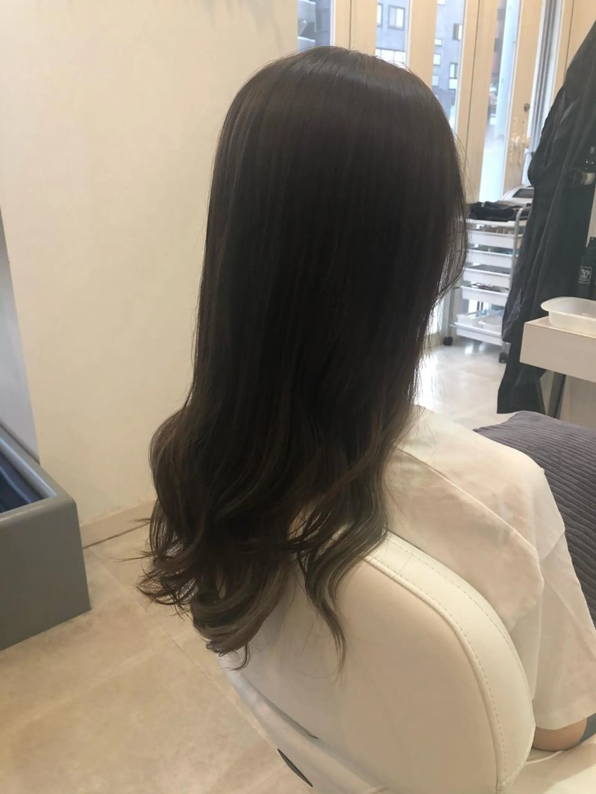 ロング カラー 熊野 小百合のヘアスタイル