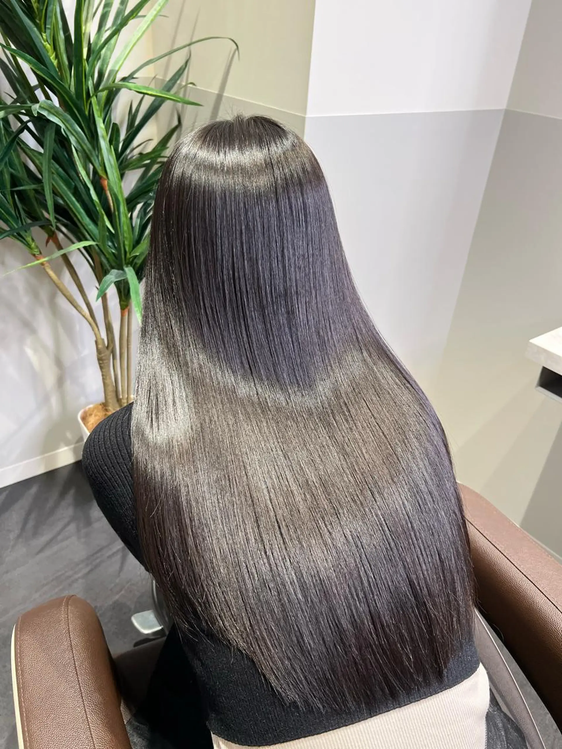 ロング 韓国風カラー 髪質改善 韓国風ヘア 縮毛矯正 トリートメント SALOWIN east店6F所属・TAKUMI 【美髪特化】のヘアスタイル