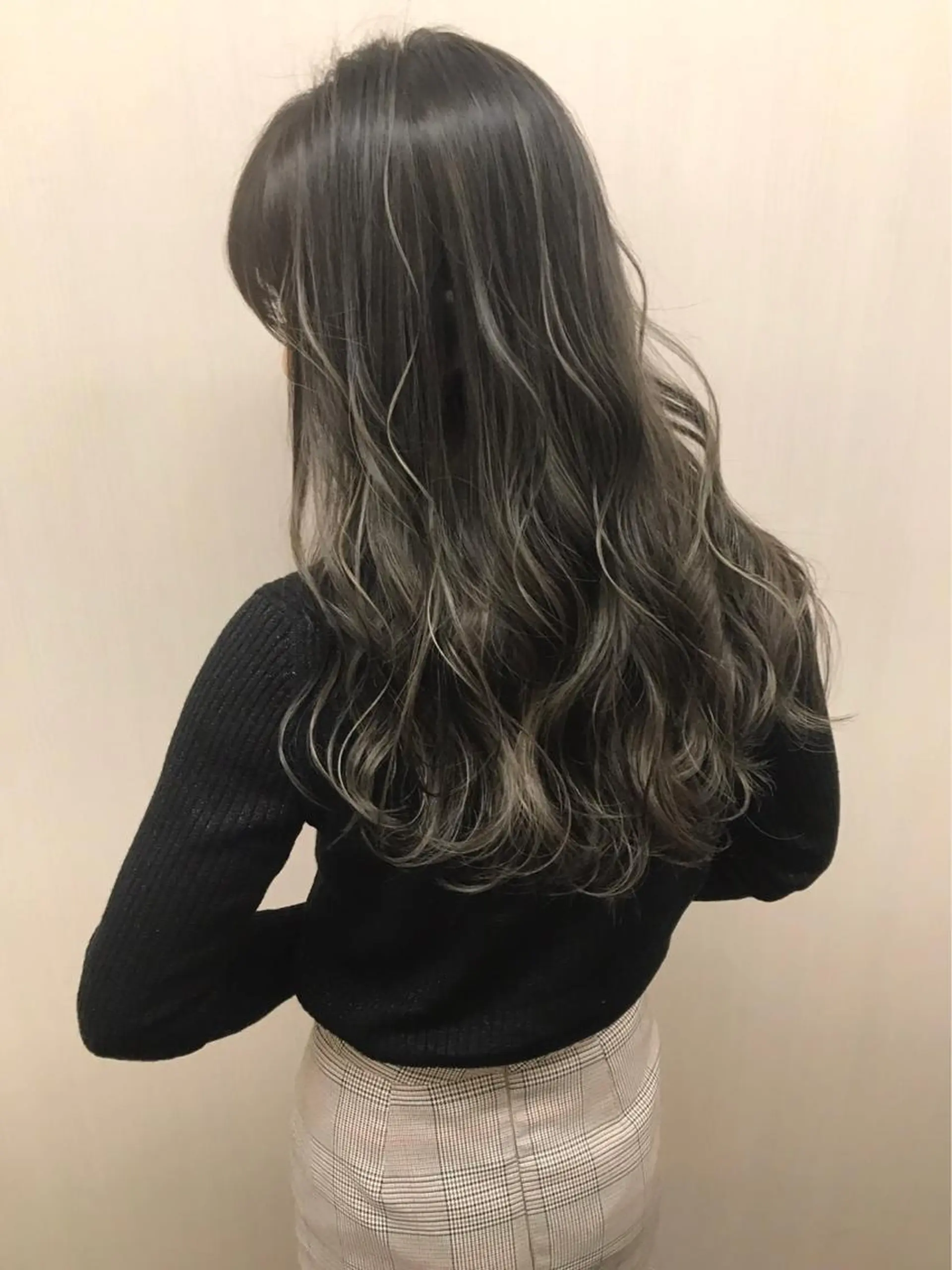 ロング 外国人風カラー ハイライト カット ヘアカラー トリートメント Dolce　梅田所属・城領 直輝のヘアスタイル