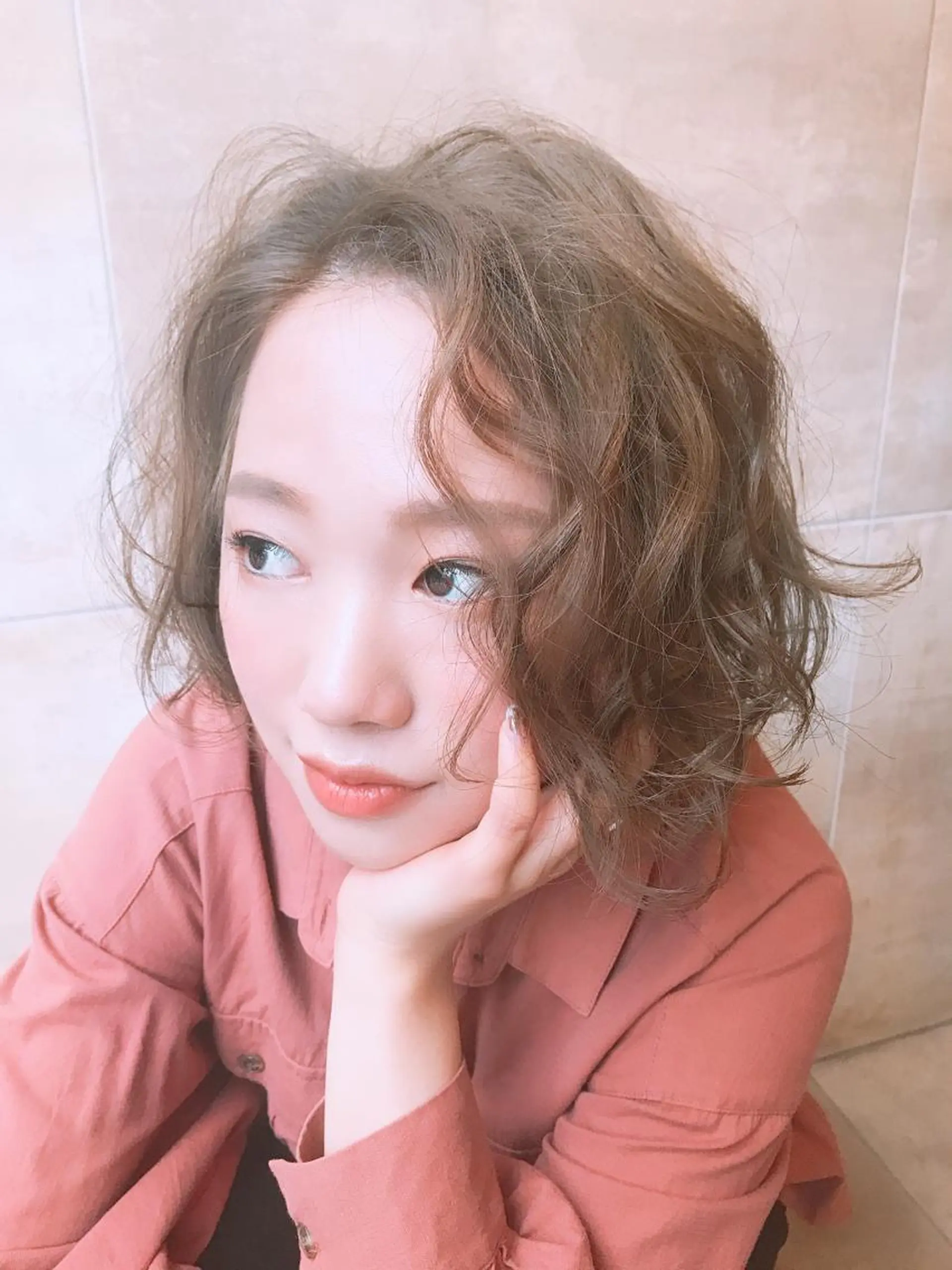 ショート カラー パーマ 透明感カラー✨艶髪 制作🌱山根あゆみのヘアスタイル