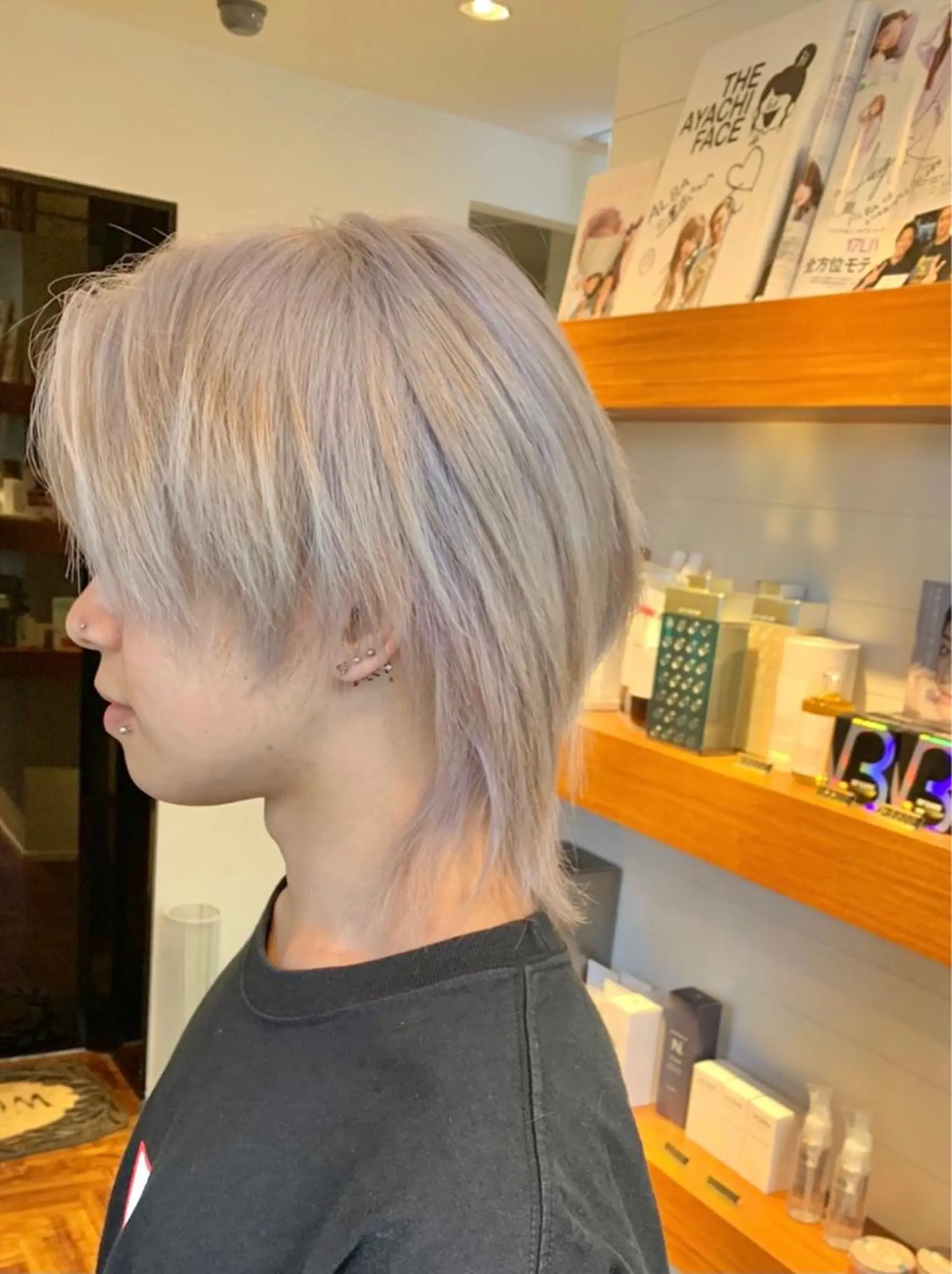 カラー メンズ ベージュカラー ミルクティーベージュ ホワイトミルクティーベージュ カット ヘアカラー トリートメント カットが上手い 💇‍♂🌸サク🌸のヘアスタイル