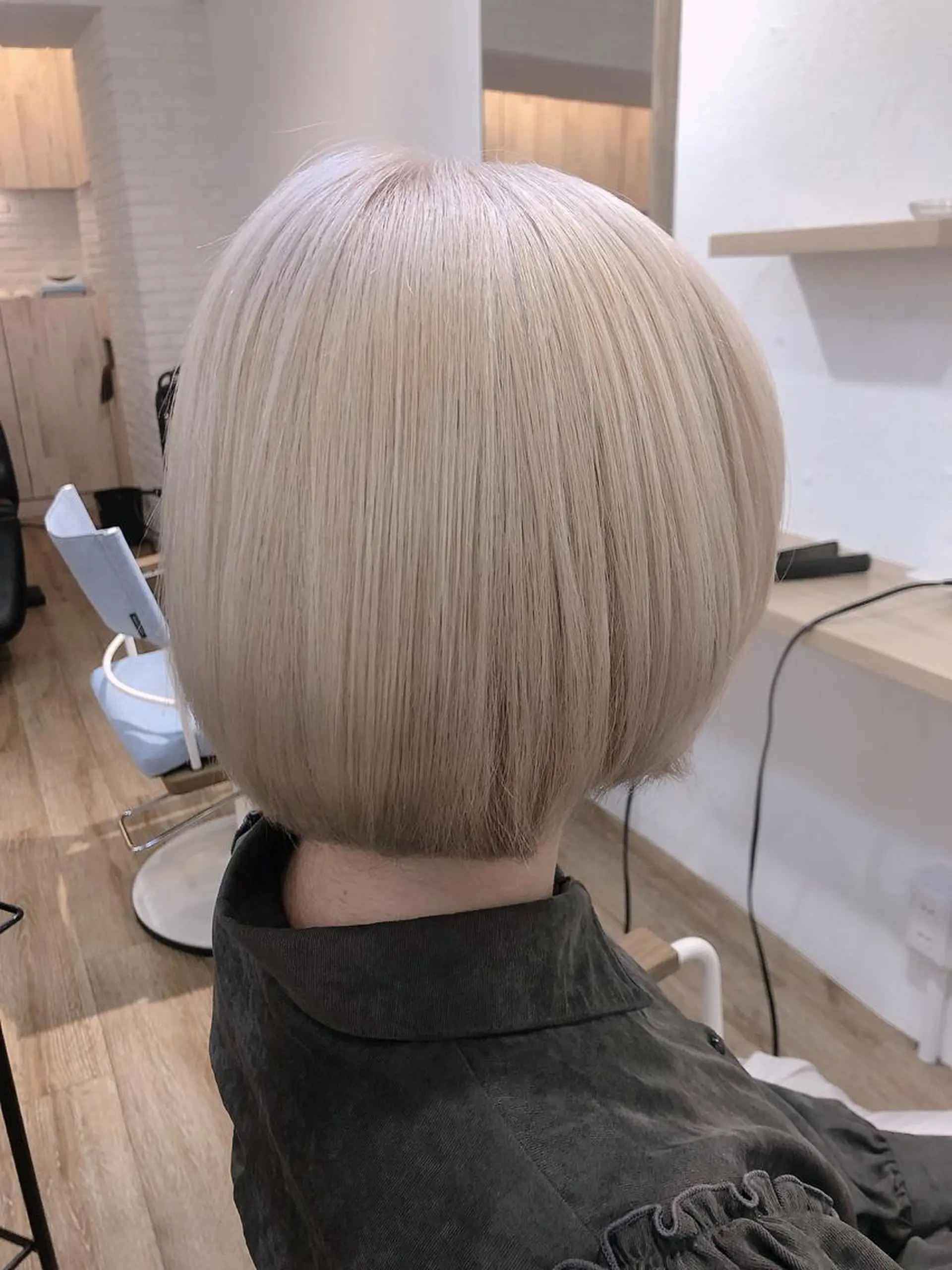 ショート 髪質改善 韓国風ヘア レイヤーカット 縮毛矯正 トリートメント カット ヘアカラー トリートメント 💜髪質改善💜韓国 ヘア💜TAKUのヘアスタイル