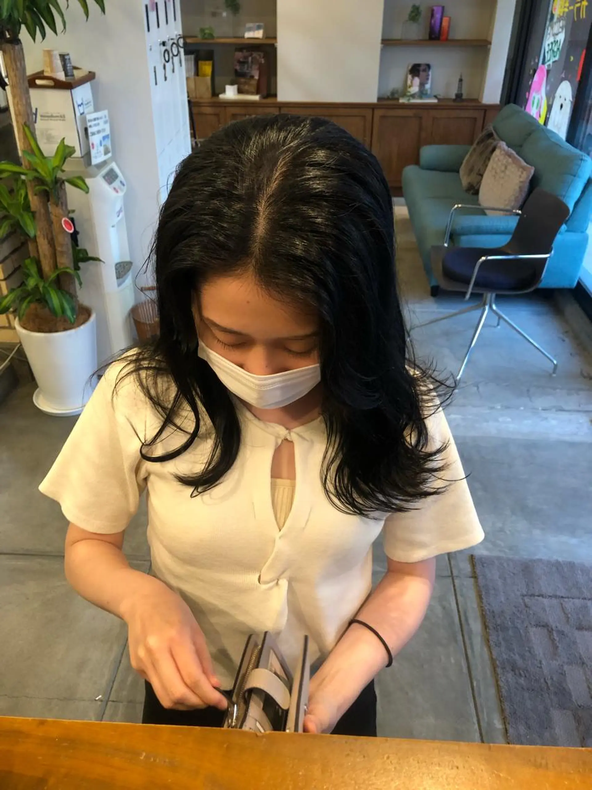 カラー AGREE Momokaのヘアスタイル