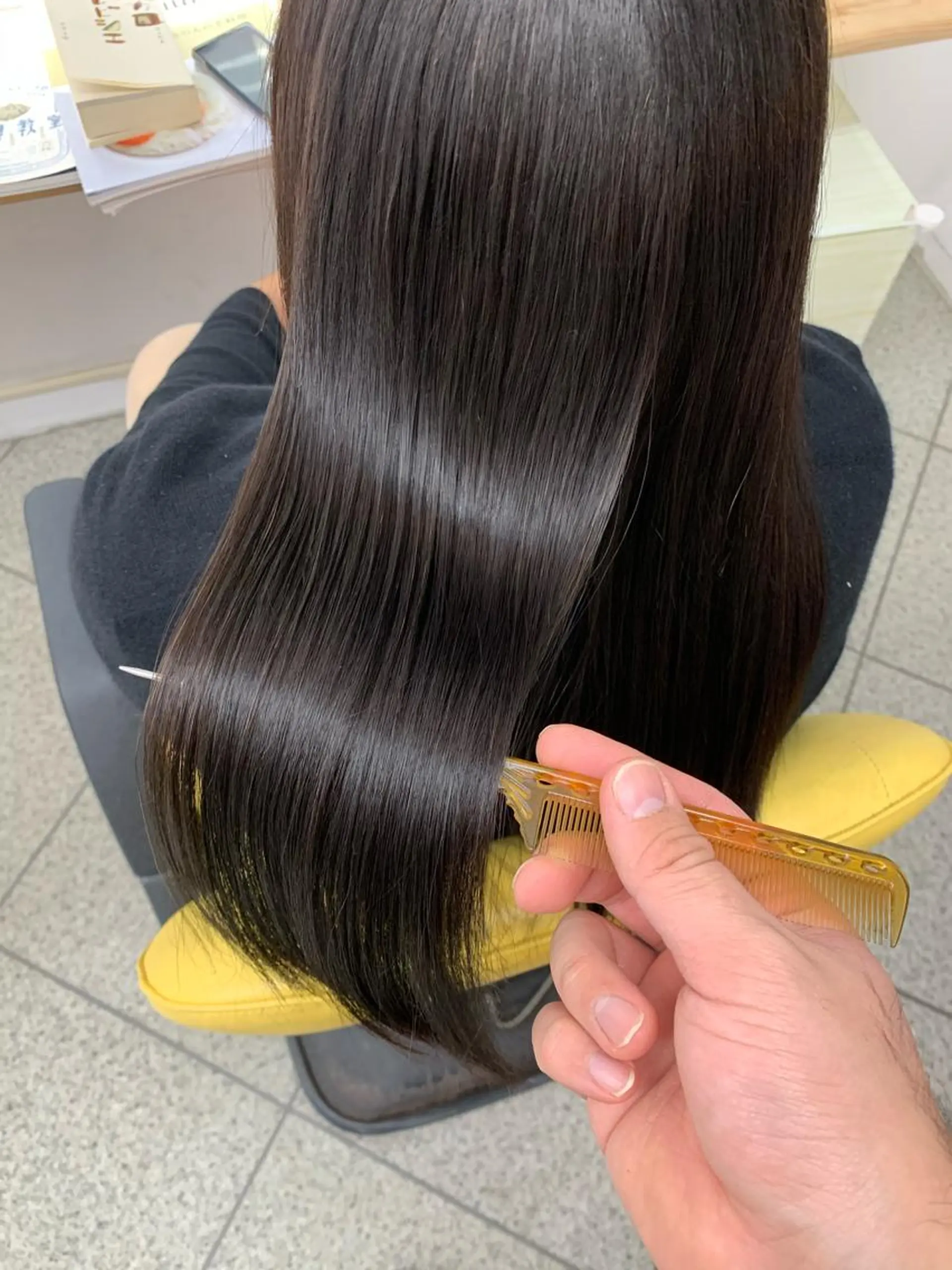 ロング 凪の 旅先のヘアスタイル