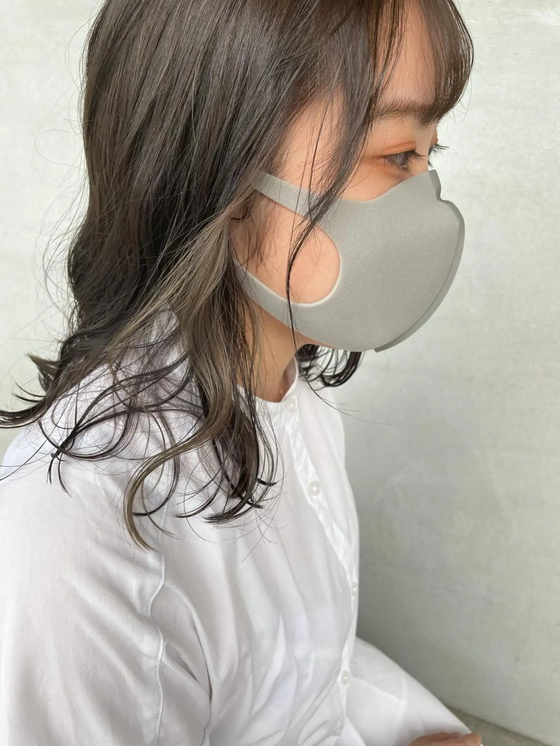 ミディアム カラー ヘアカラー 小森 樹奈のヘアスタイル