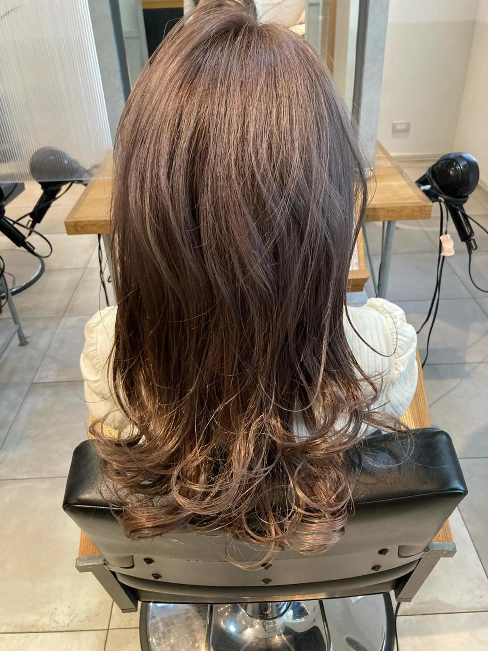 ロング 菅 未祐のヘアスタイル