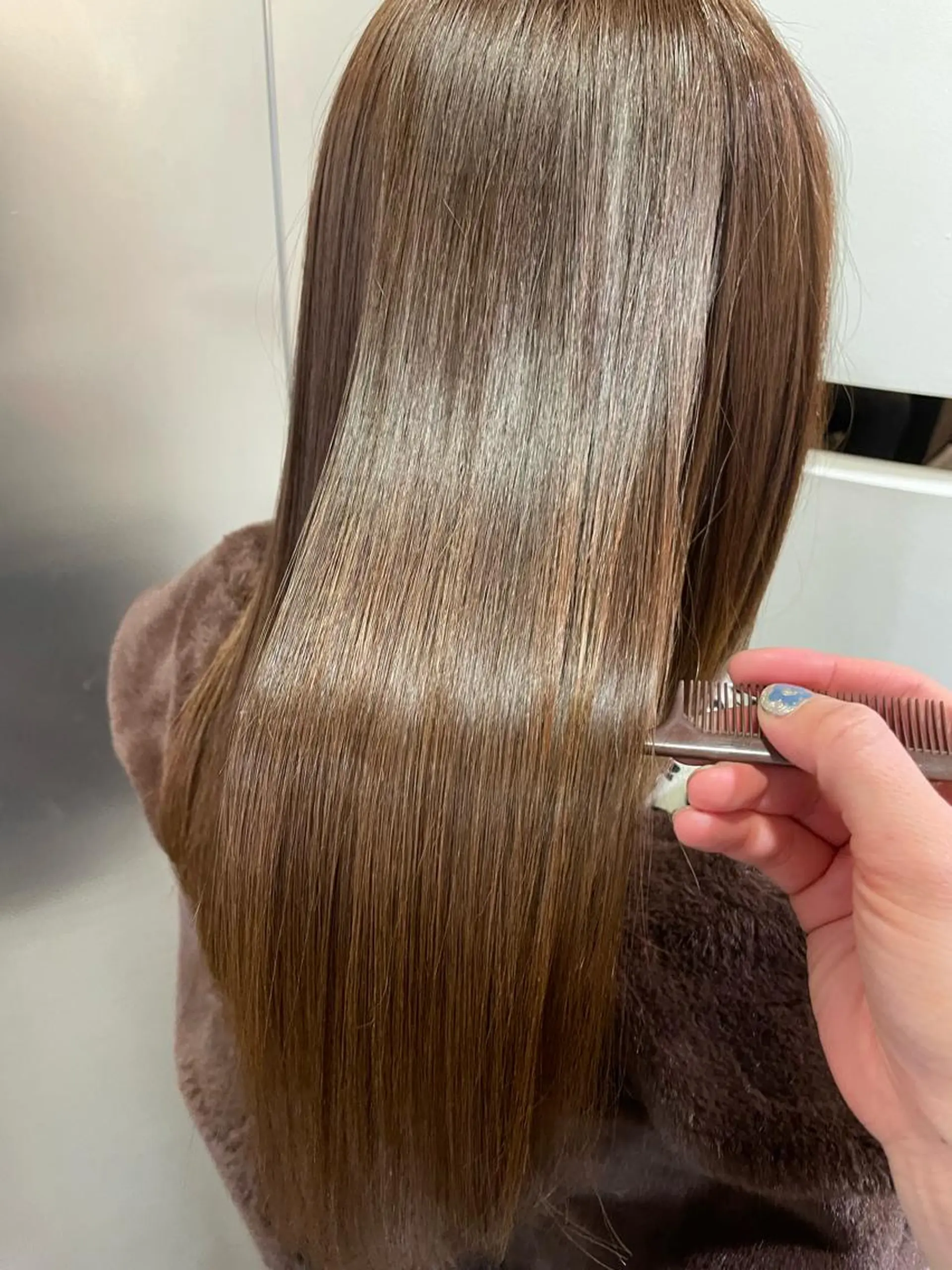 ロング カラー ロング トリートメント ブリーチなしで透け感 暖色カラーボブaoiのヘアスタイル