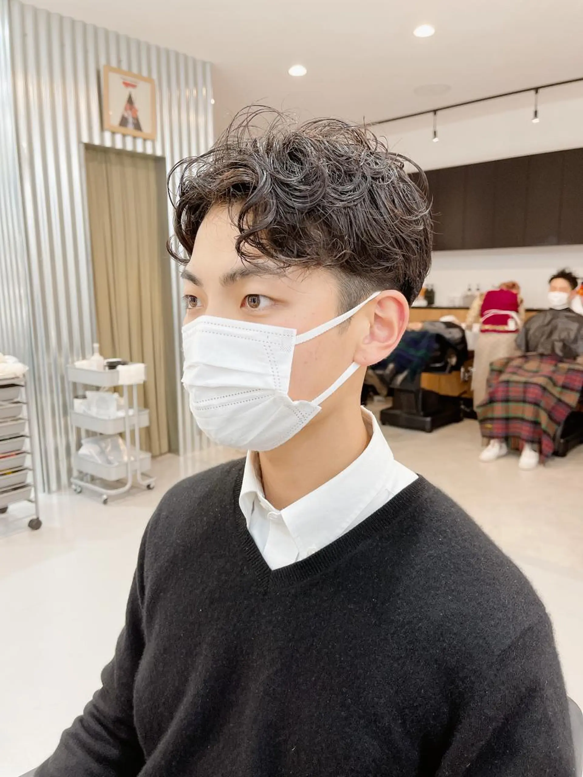 ショート パーマ メンズ センターパート メンズパーマ カット パーマ メンズパーマ タカキリョウのヘアスタイル