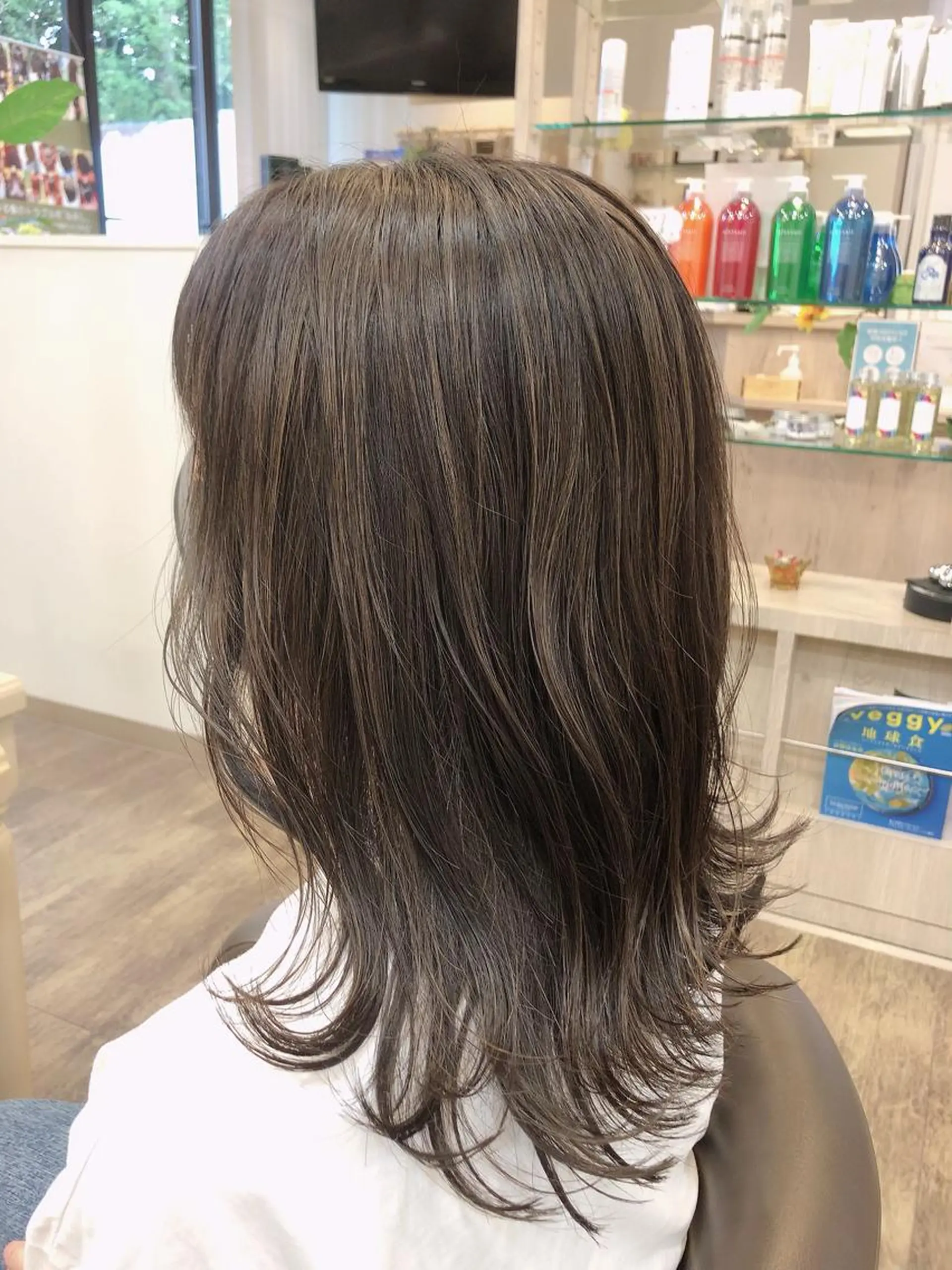 セミロング カラー アッシュ アッシュグレー アッシュグレージュ グレージュ ハイライトカラー ヘアカラー 尚平 40代からの 髪質改善専門のその他イメージ