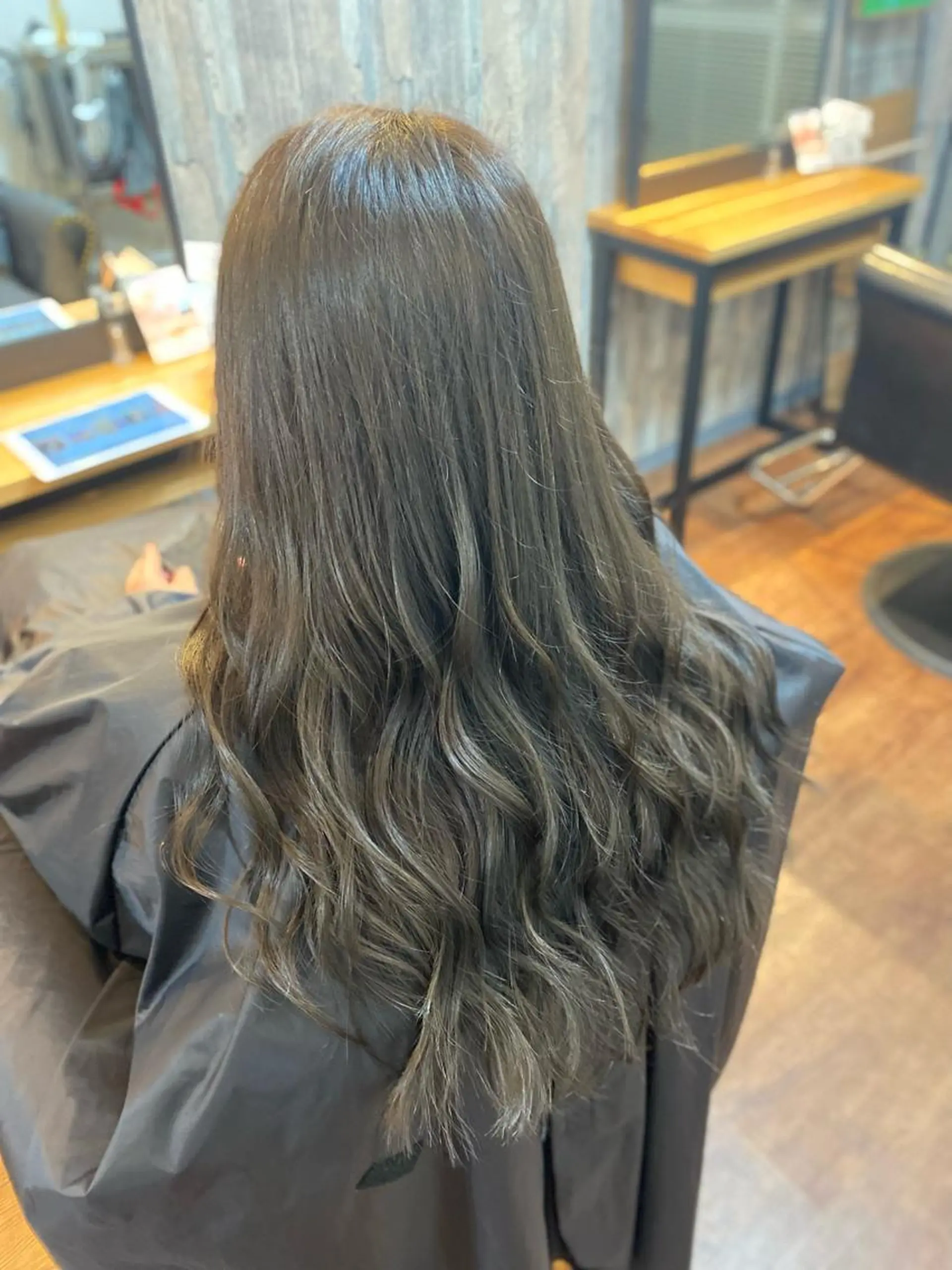 ロング カラー アッシュ カット ヘアカラー トリートメント Lizir ルズィール所属・Luzir⭐︎ GEN⭐︎のヘアスタイル