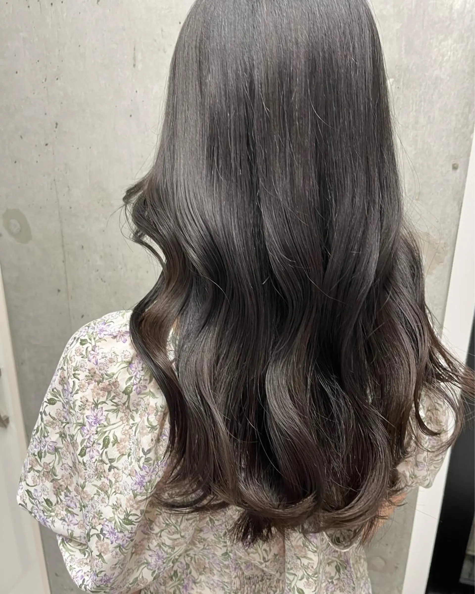 ロング アッシュ りおな/エクステ /ミルクティーカラーのヘアスタイル