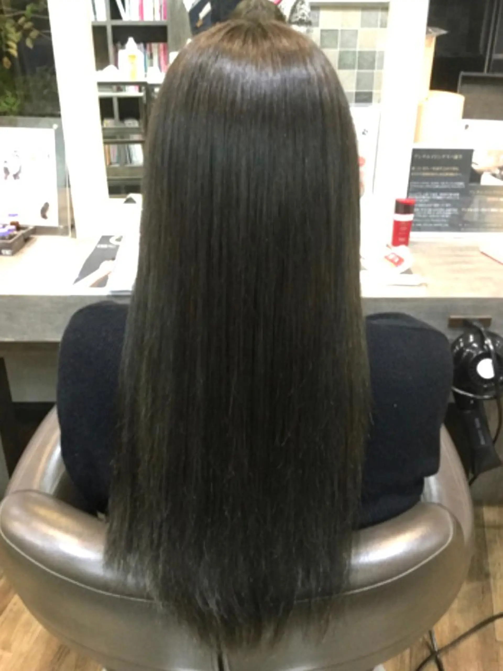 ロング unöi所属・3月Open unöi  ホナミのヘアスタイル