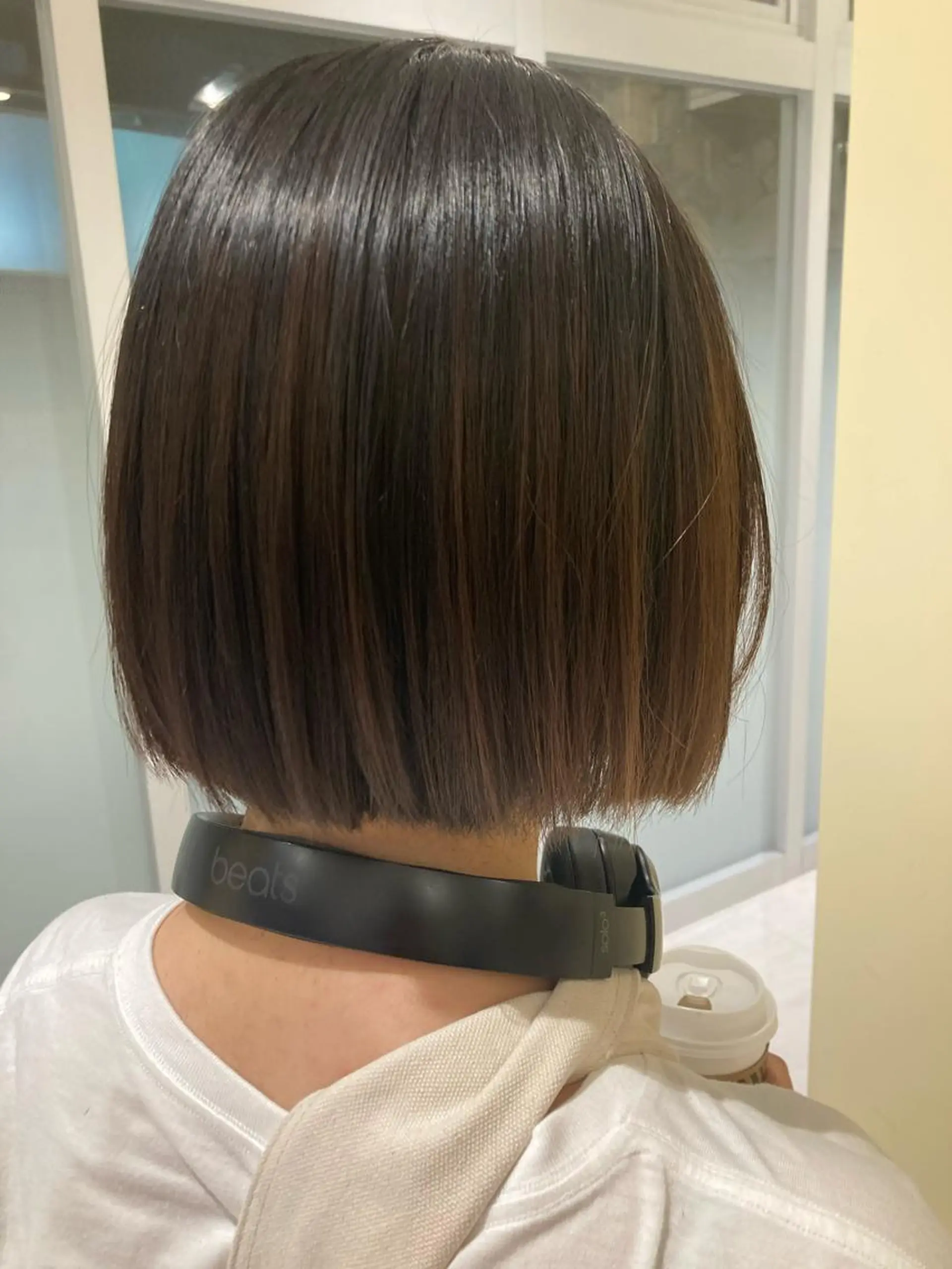 ショート ボブ 酸性ストレート 野村 ゆいのヘアスタイル