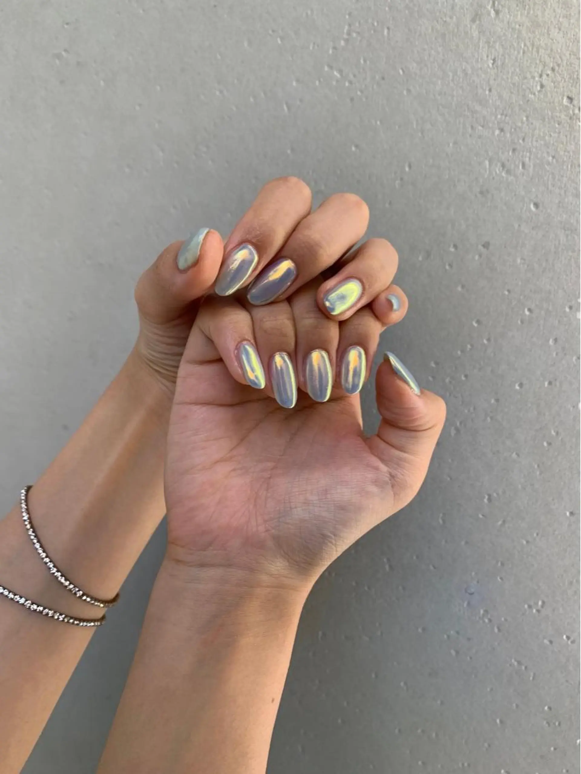 ネイル オーロラネイル フットネイル ヘアメイクネイリスト 💄💅hidemiのヘアスタイル