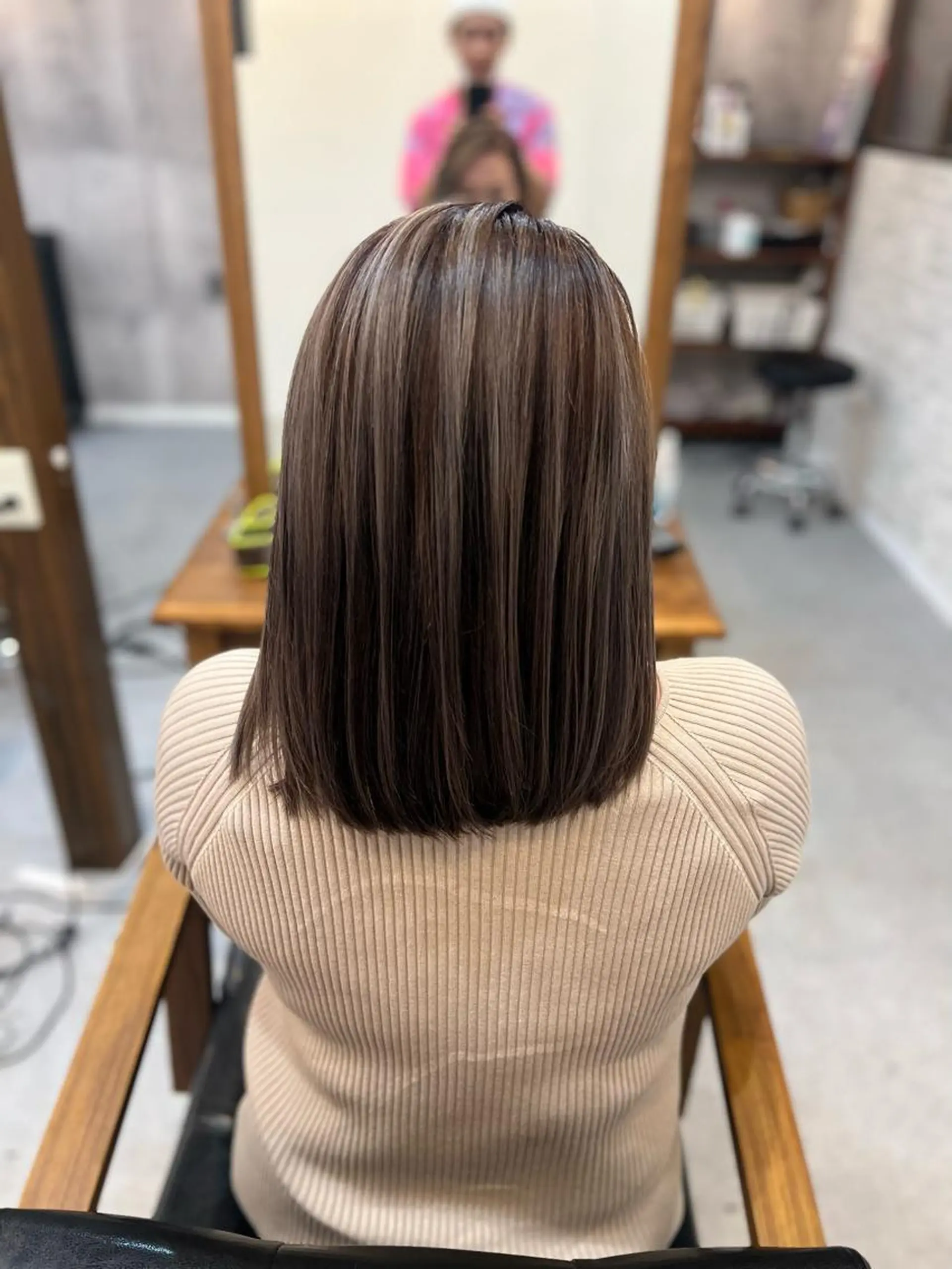 ミディアム カラー ハイライトカラー ハイライト ヘアカラー トリートメント Style Tのヘアスタイル