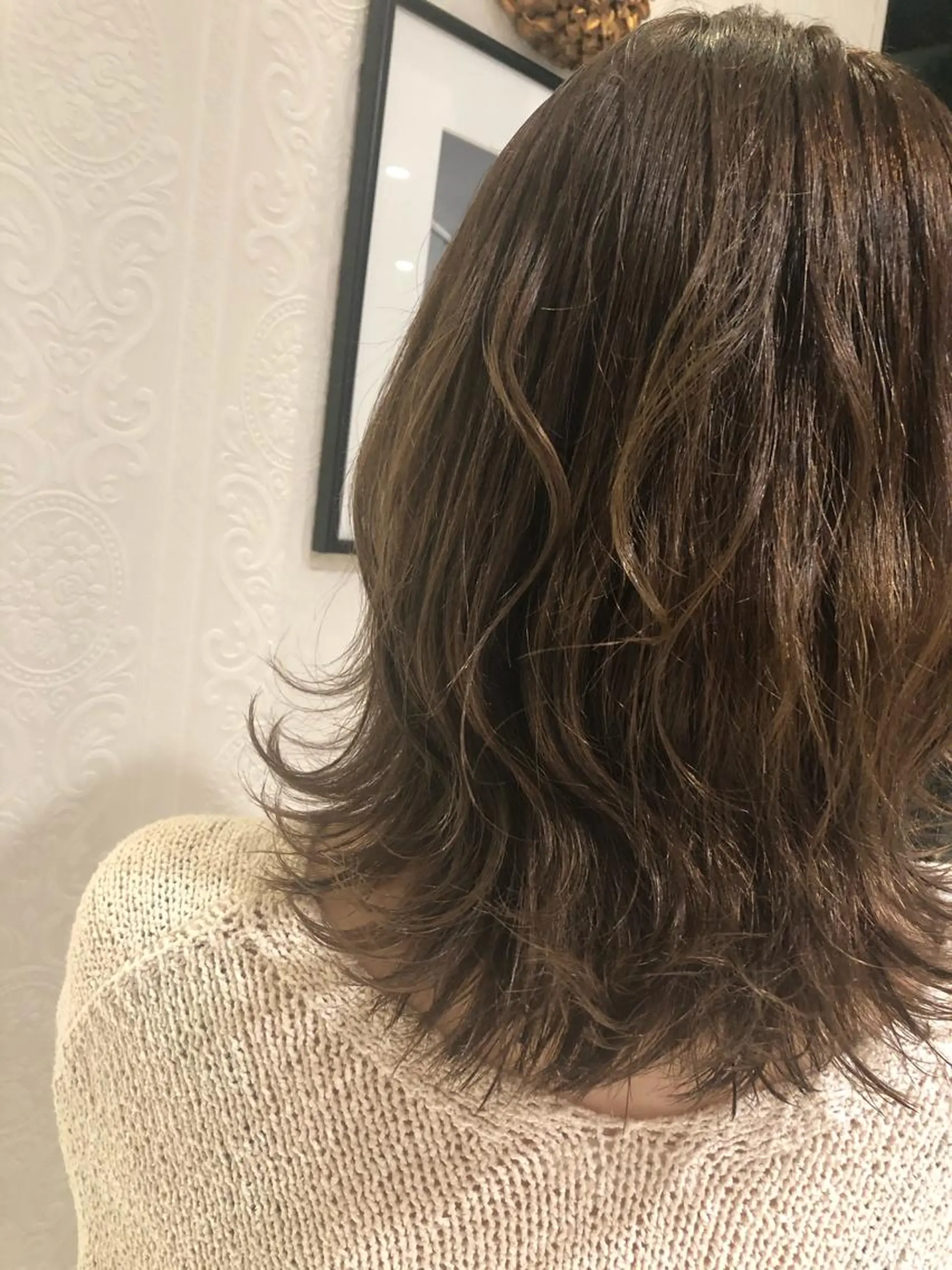 セミロング カラー 🍀富久 永梨🧸のヘアスタイル