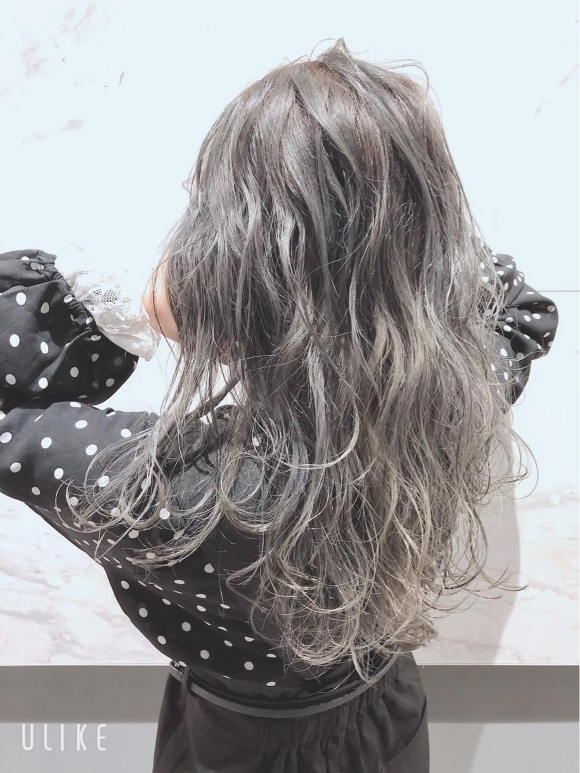 ロング カラー グレージュ ヘアカラー トリートメント 難しい髪質の縮毛矯正 高岡/射水/髪質改善のヘアスタイル