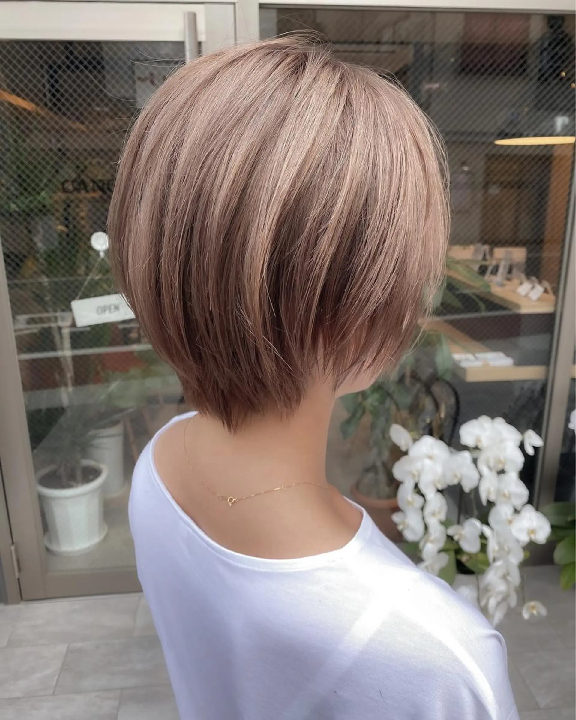 ショート カラー バレイヤージュ ベージュカラー ピンクカラー ピンクベージュ レイヤーカット neuk所属・入木田 駿佑のその他イメージ