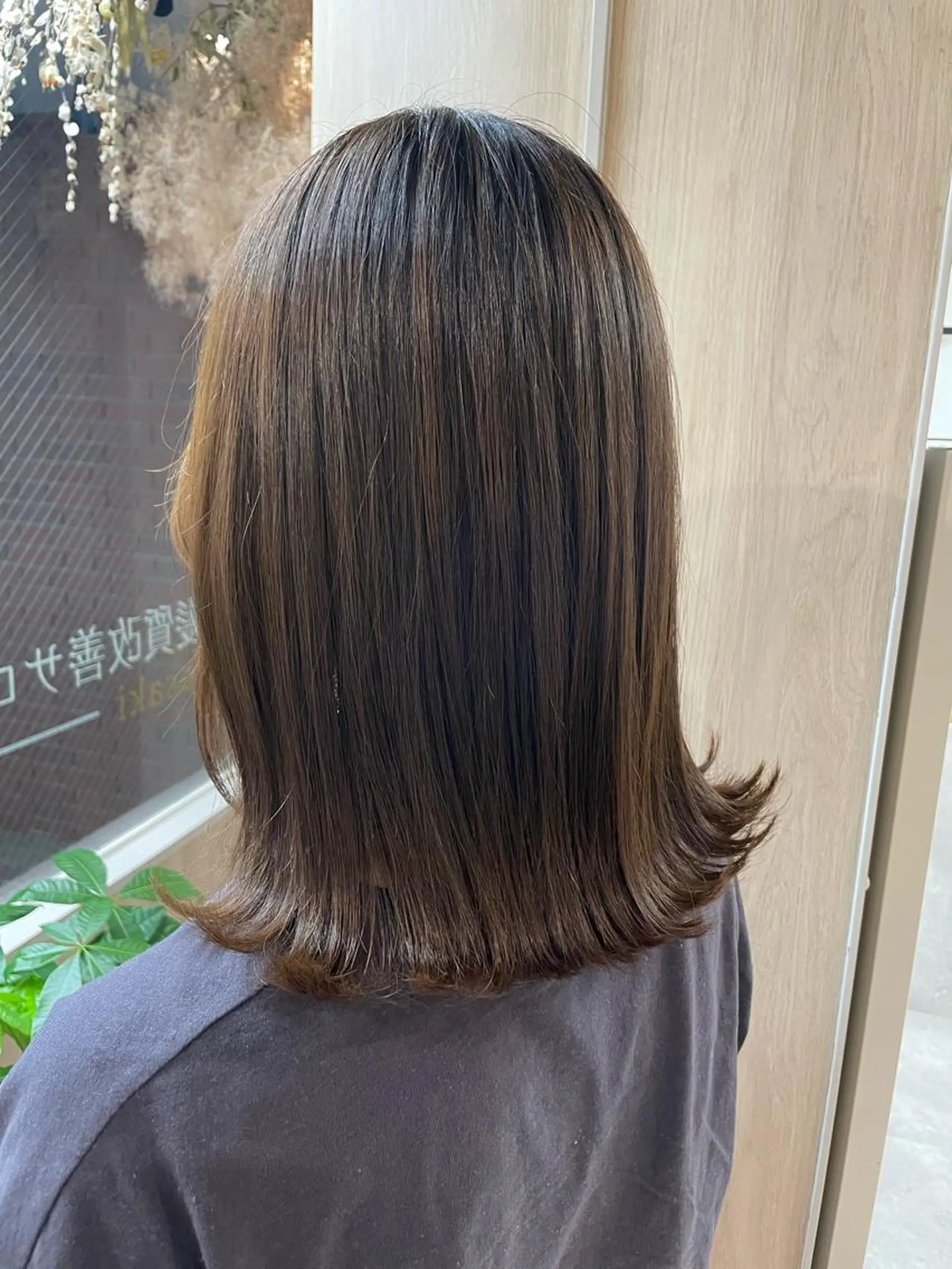 セミロング カット トリートメント 西 めぐみのヘアスタイル