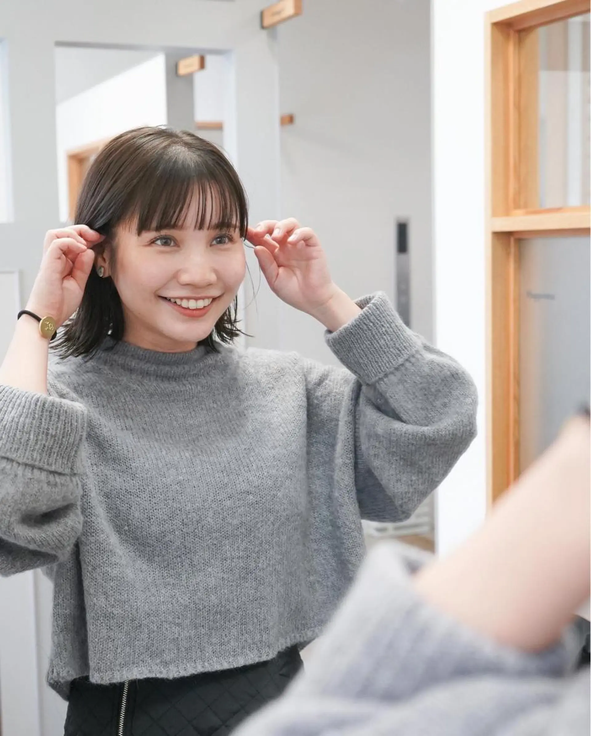 ミディアム カラー THE DAY所属・AKI HASHIMOTOのヘアスタイル