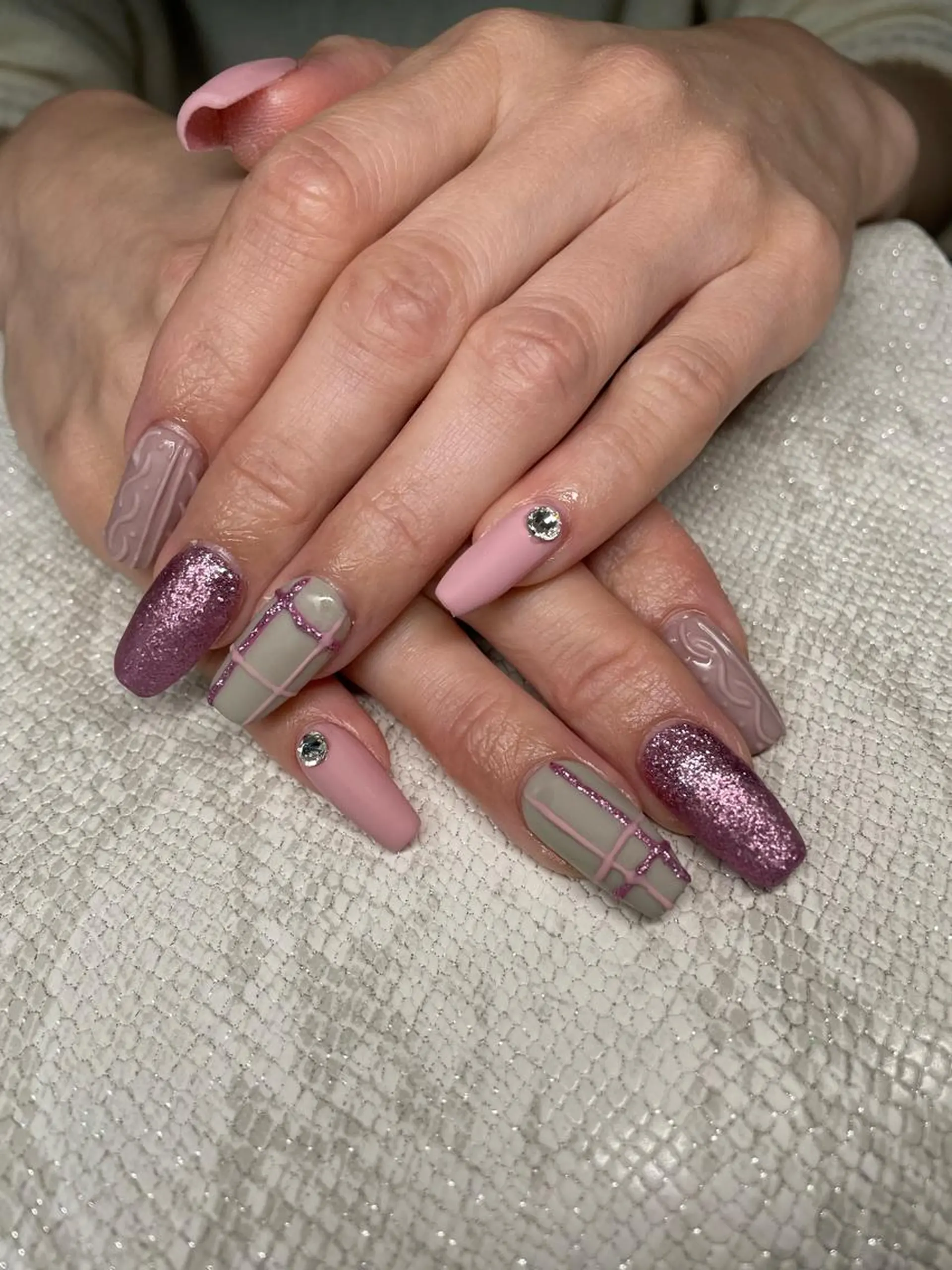 ネイル ハンドネイル YOUTH nails waxing所属・YOUTH natsumiのネイルデザイン