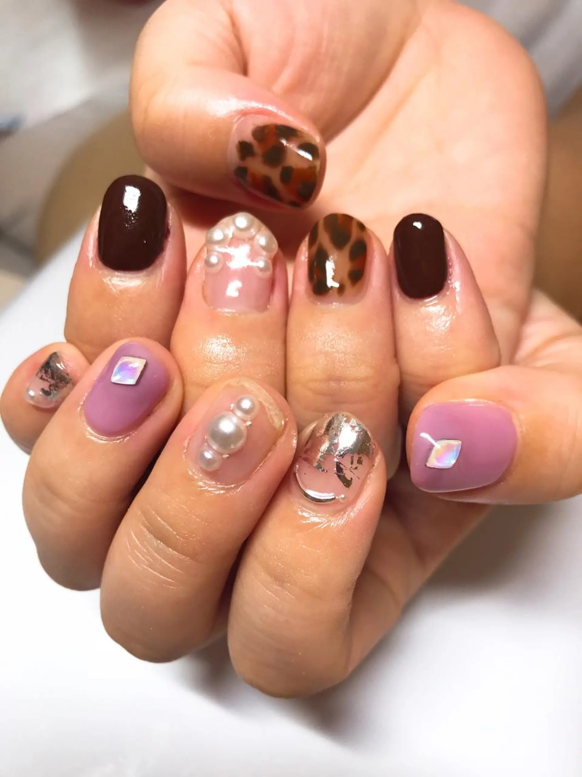 ネイル ニュアンスネイル ハンドネイル 木槿所属・吉冨 光恵のネイルデザイン