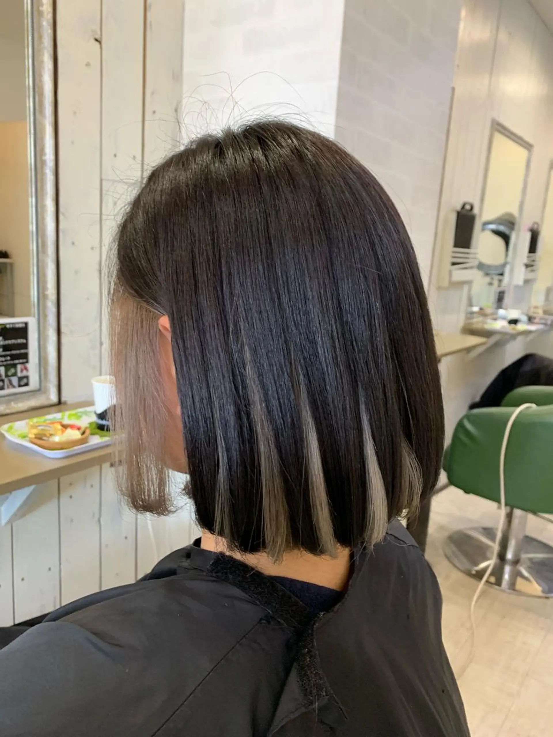 ショート ヘアカラー 高山 滉太のヘアスタイル