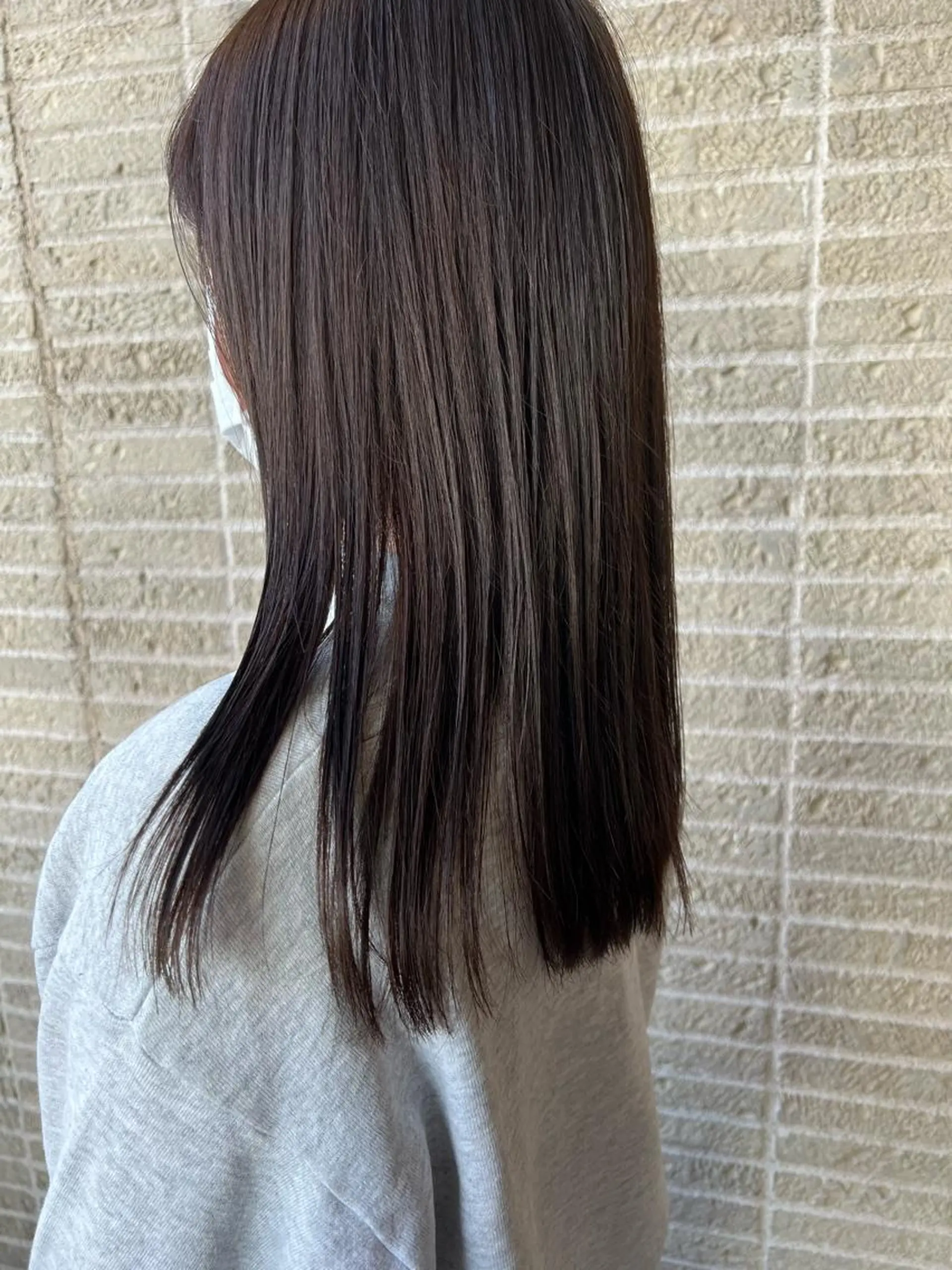 セミロング カラー ヘアアレンジ グレージュ オリーブグレージュ オリーブグレー カット 縮毛矯正 加藤 綾華のヘアスタイル