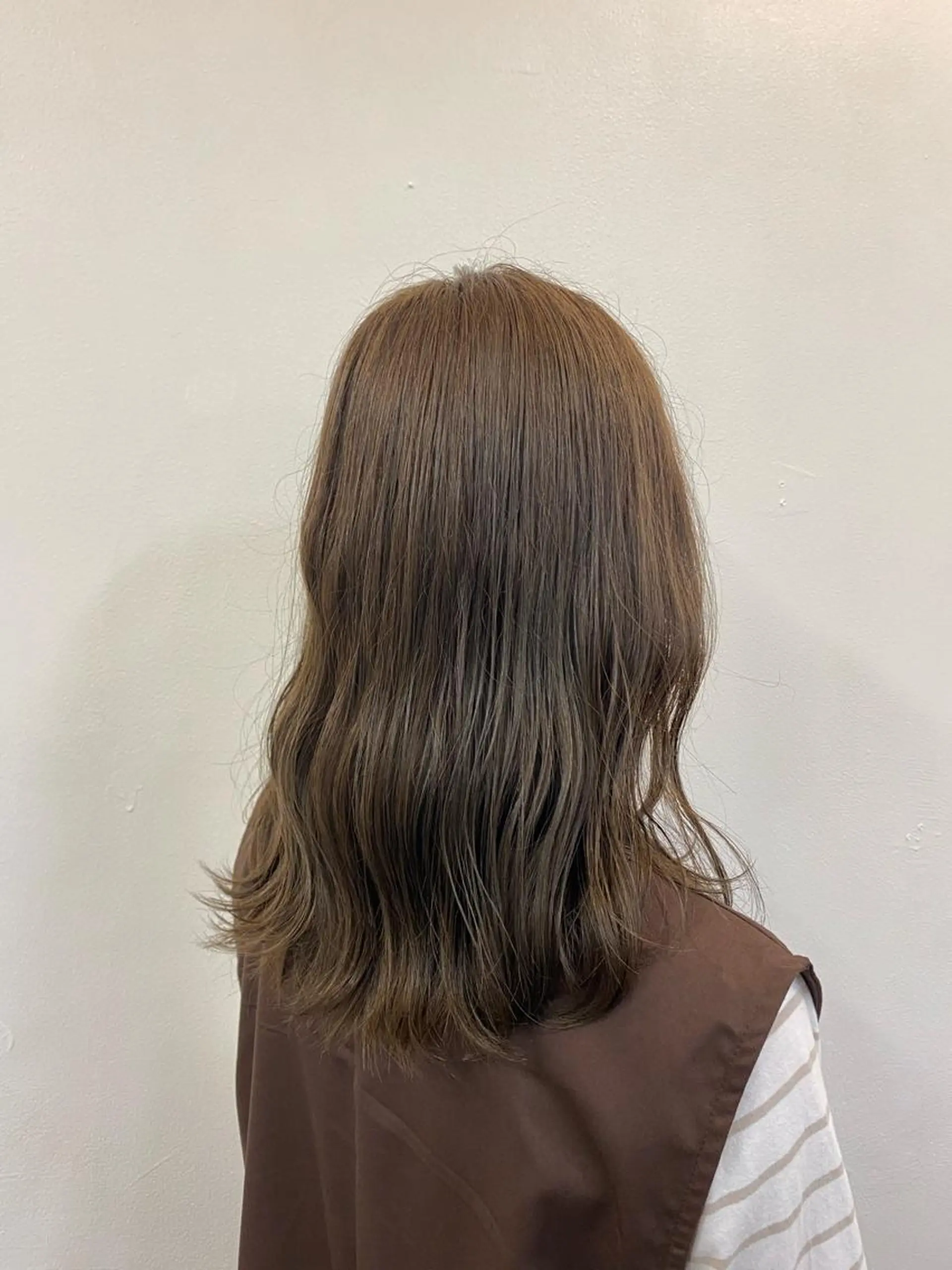 ミディアム カラー Fenster所属・田口 樹理のヘアスタイル