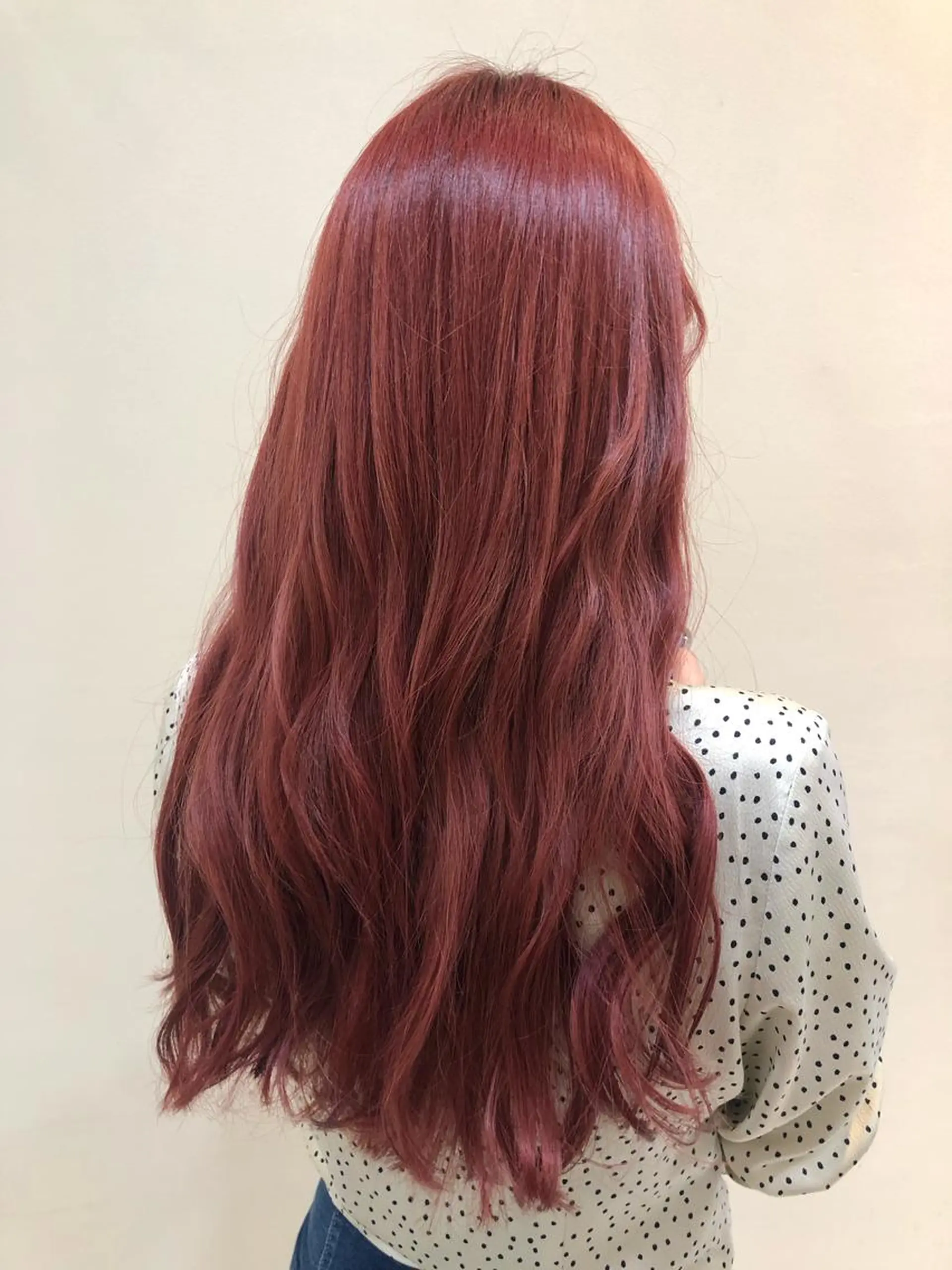 ロング カラー 赤星 さえのヘアスタイル