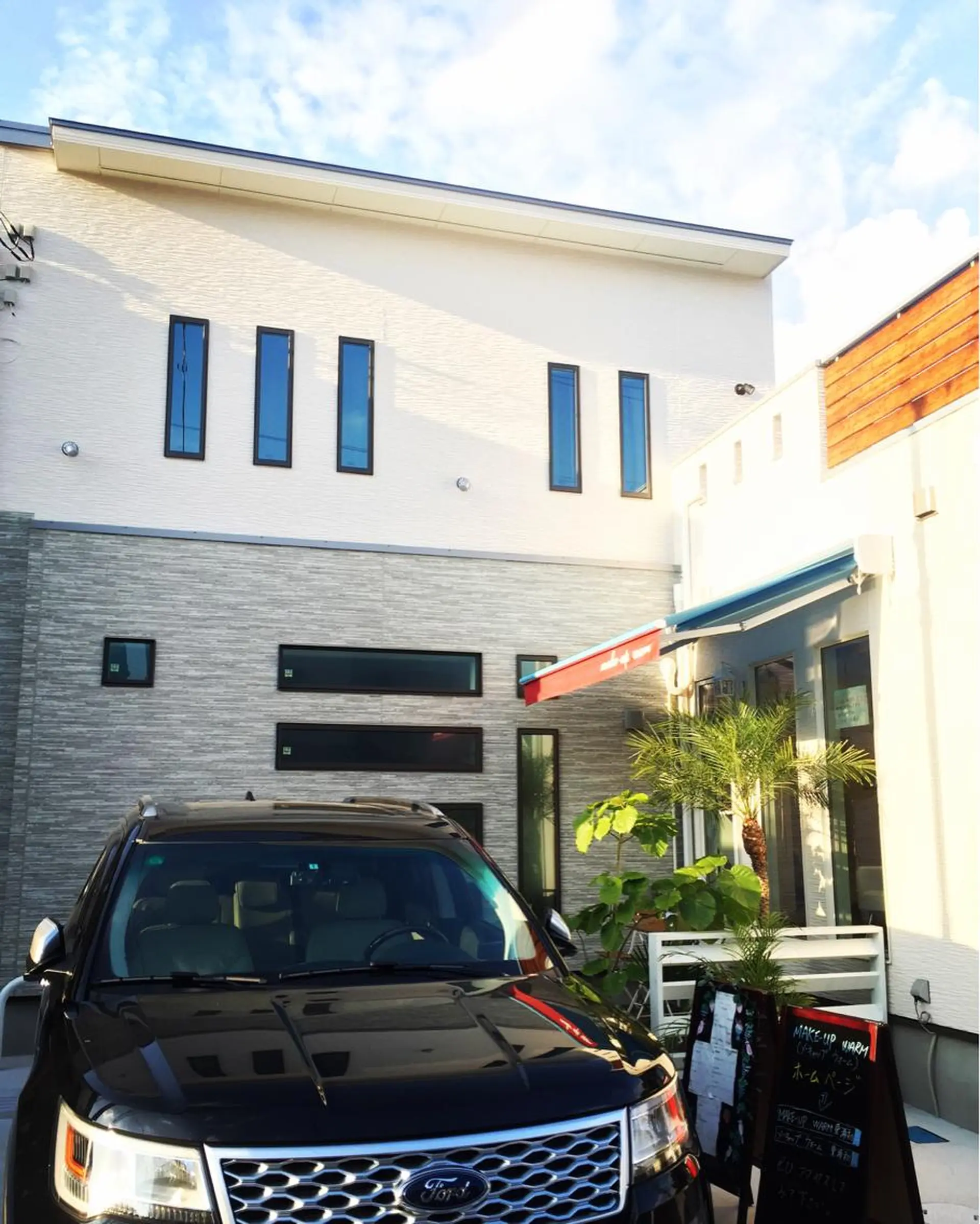 MAKEーUP WARMメーキャップウォーム所属・MAKEーUP WARMのヘアスタイル