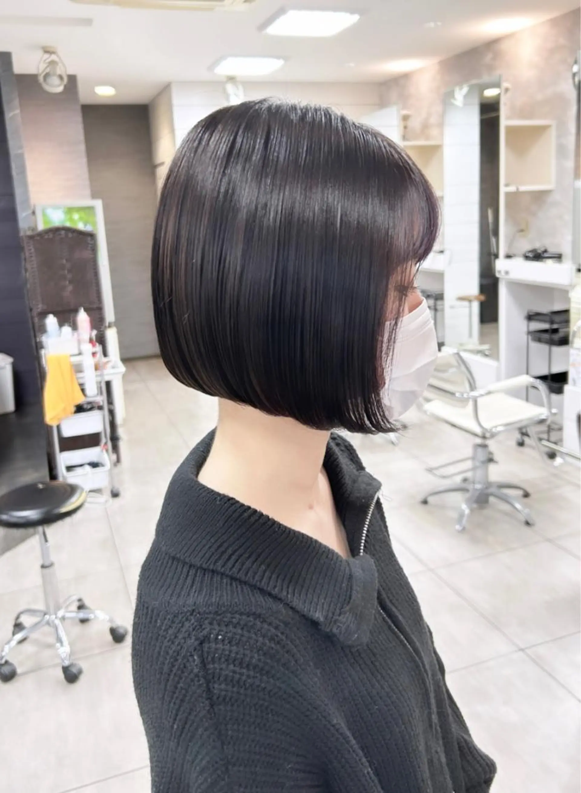 ショート 切りっぱなしボブ ボブ カット ヘアカラー 🫧艶髪カラー🫧 森本くるみのヘアスタイル