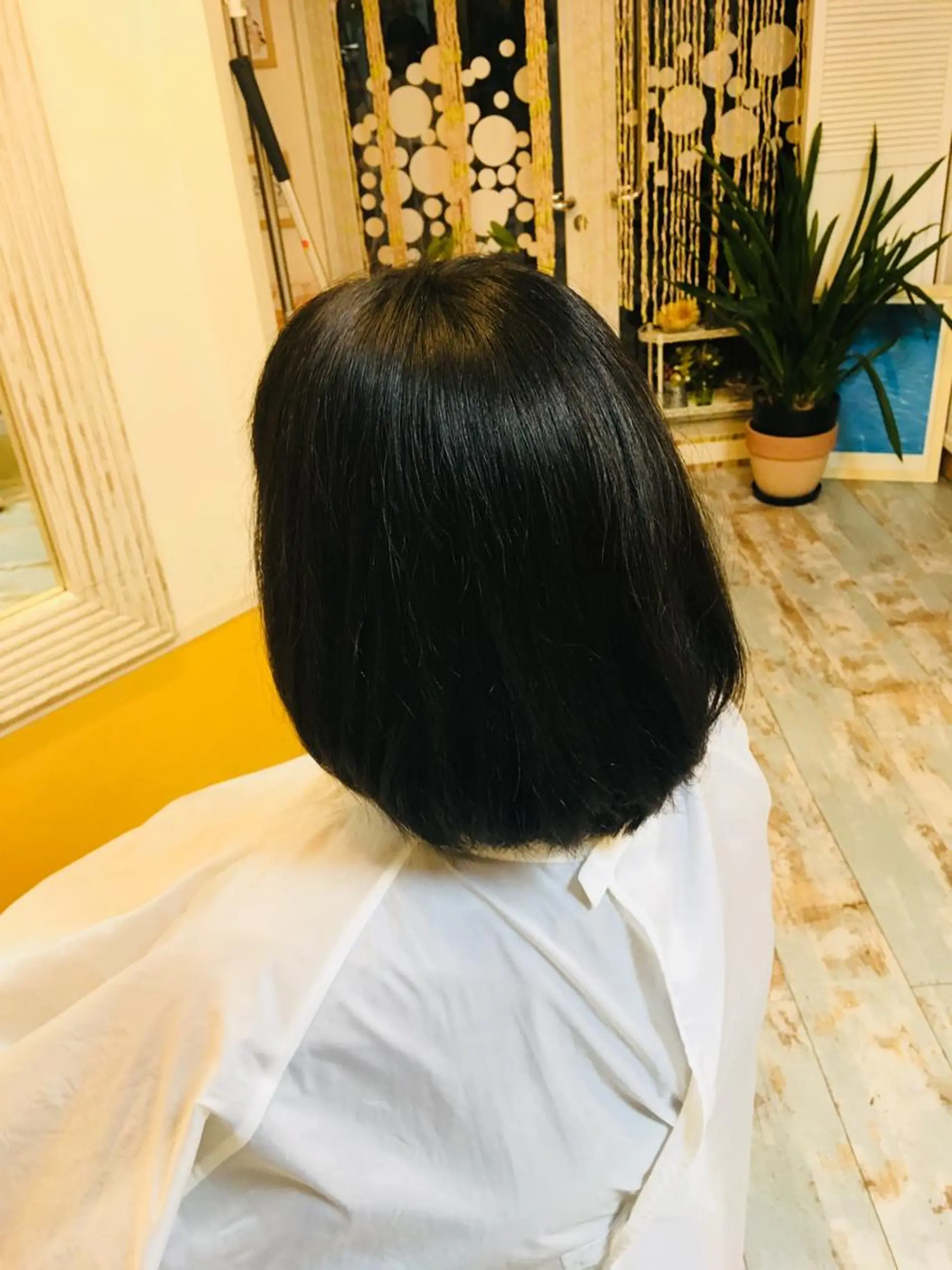 ミディアム ボブレイヤー ボブ レイヤーカット ローレイヤー カット トリートメント 山本 雷のヘアスタイル